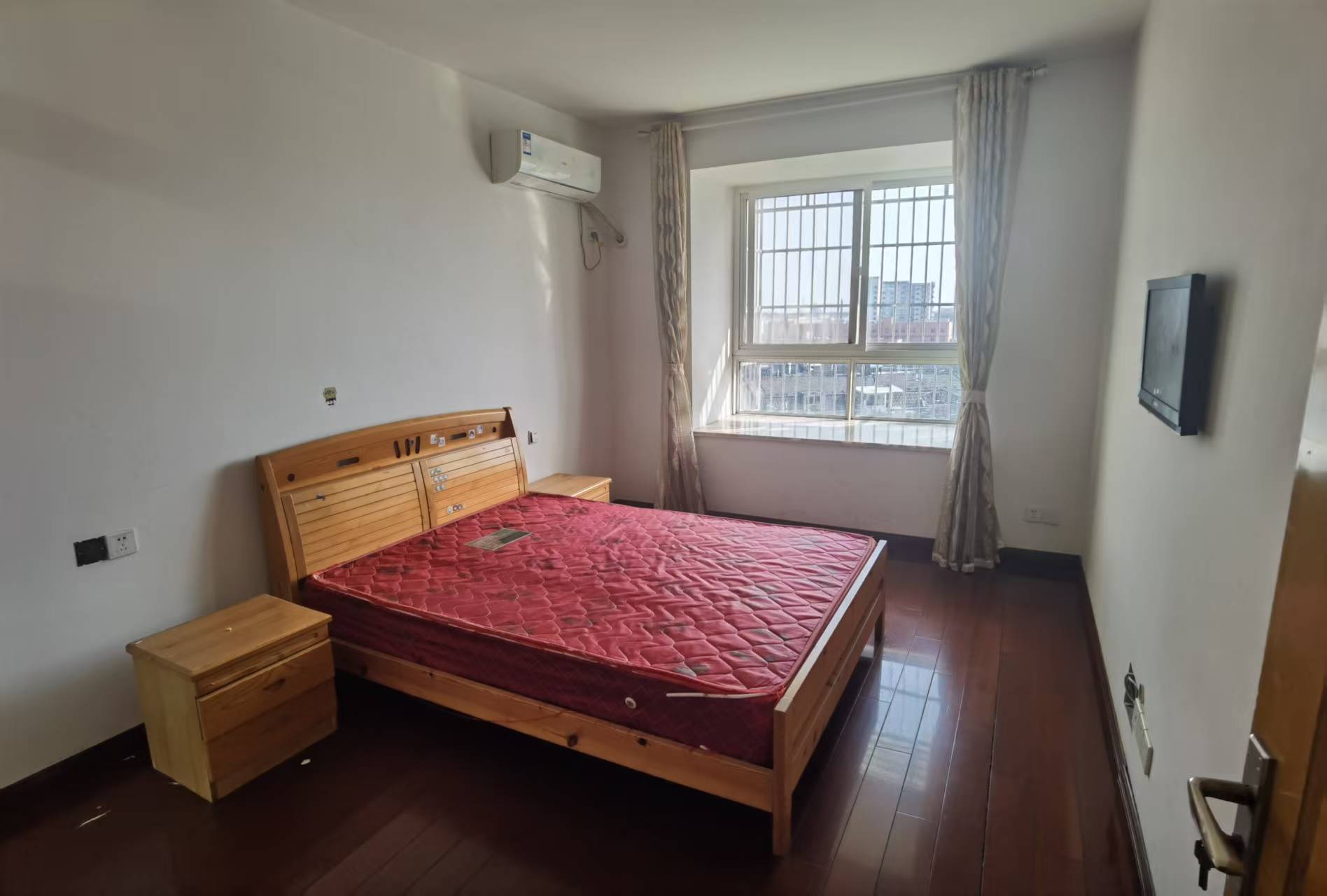 盛和永兴花苑 3室2厅1卫 140m²