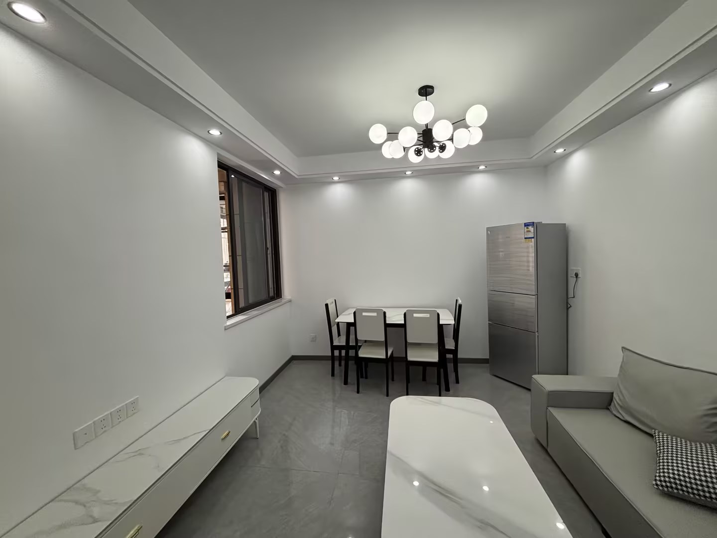 融悦华庭 2室2厅1卫 86.00m&sup2;