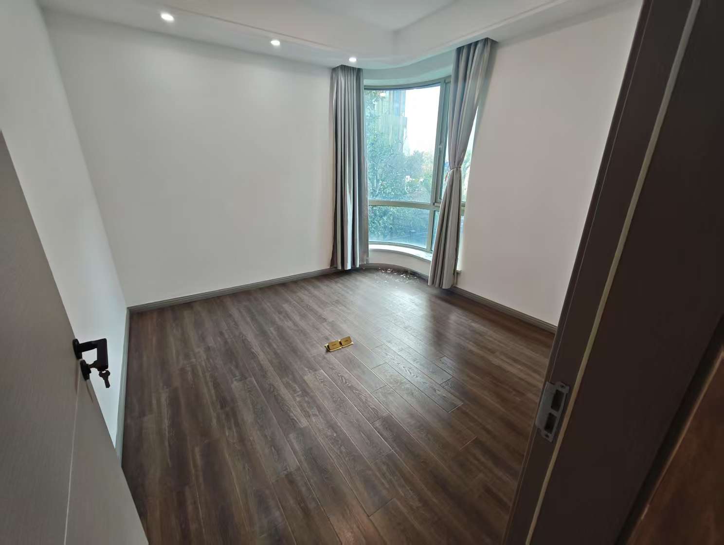 绿城玉兰公寓 3室2厅2卫 174m&sup2;