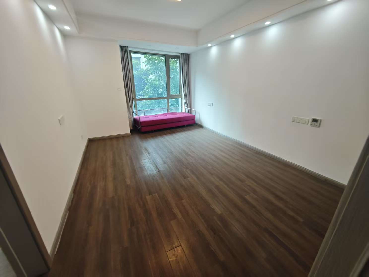 绿城玉兰公寓 3室2厅2卫 174m&sup2;
