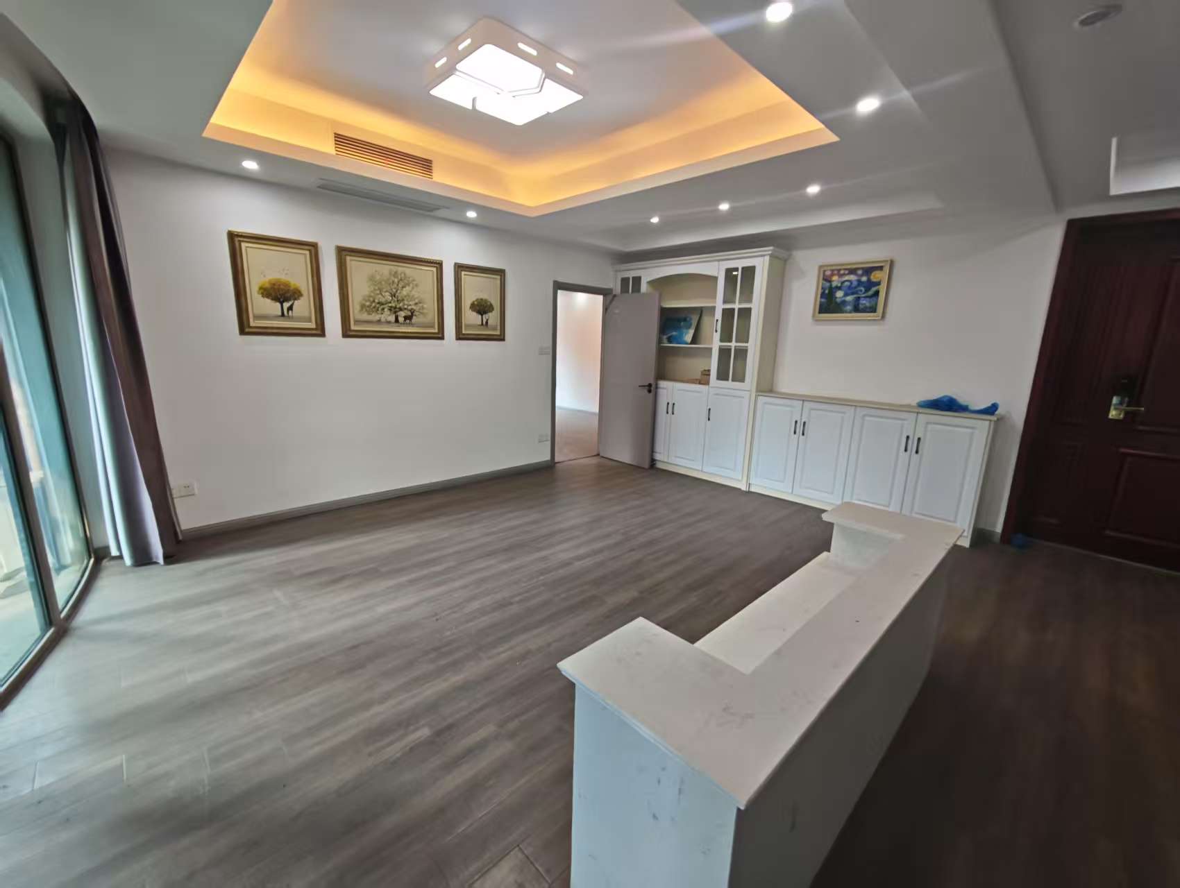 绿城玉兰公寓 3室2厅2卫 174m²