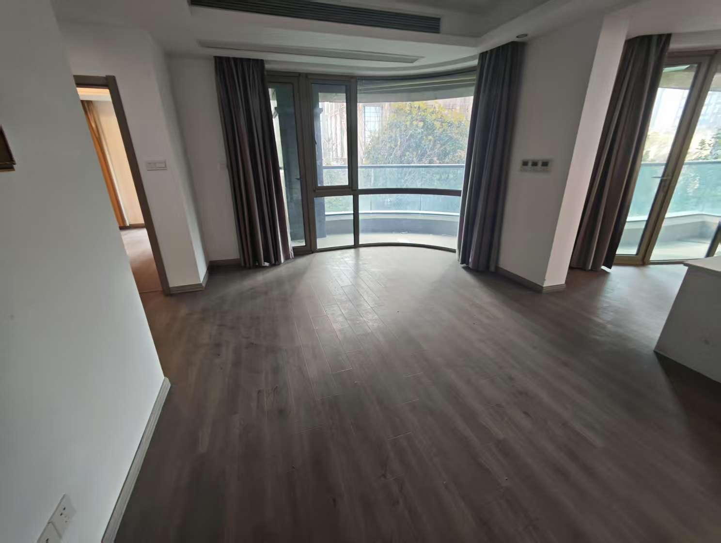 绿城玉兰公寓 3室2厅2卫 174m&sup2;