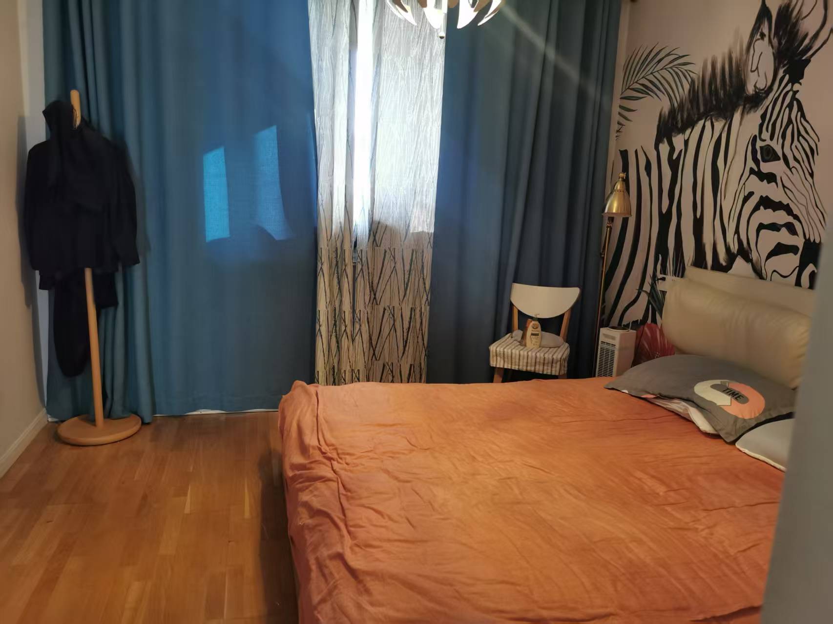 东昇花园 4室2厅2卫 151.96m&sup2;