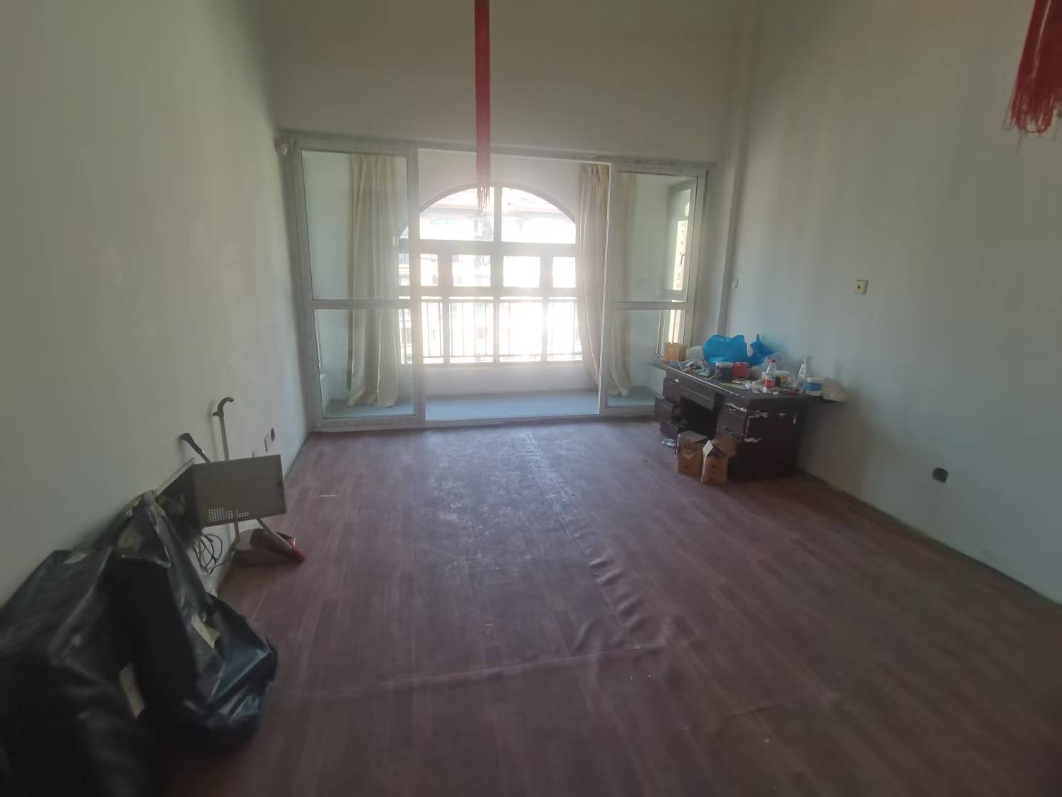 中港翡翠城 3室2厅1卫 108.12m&sup2;