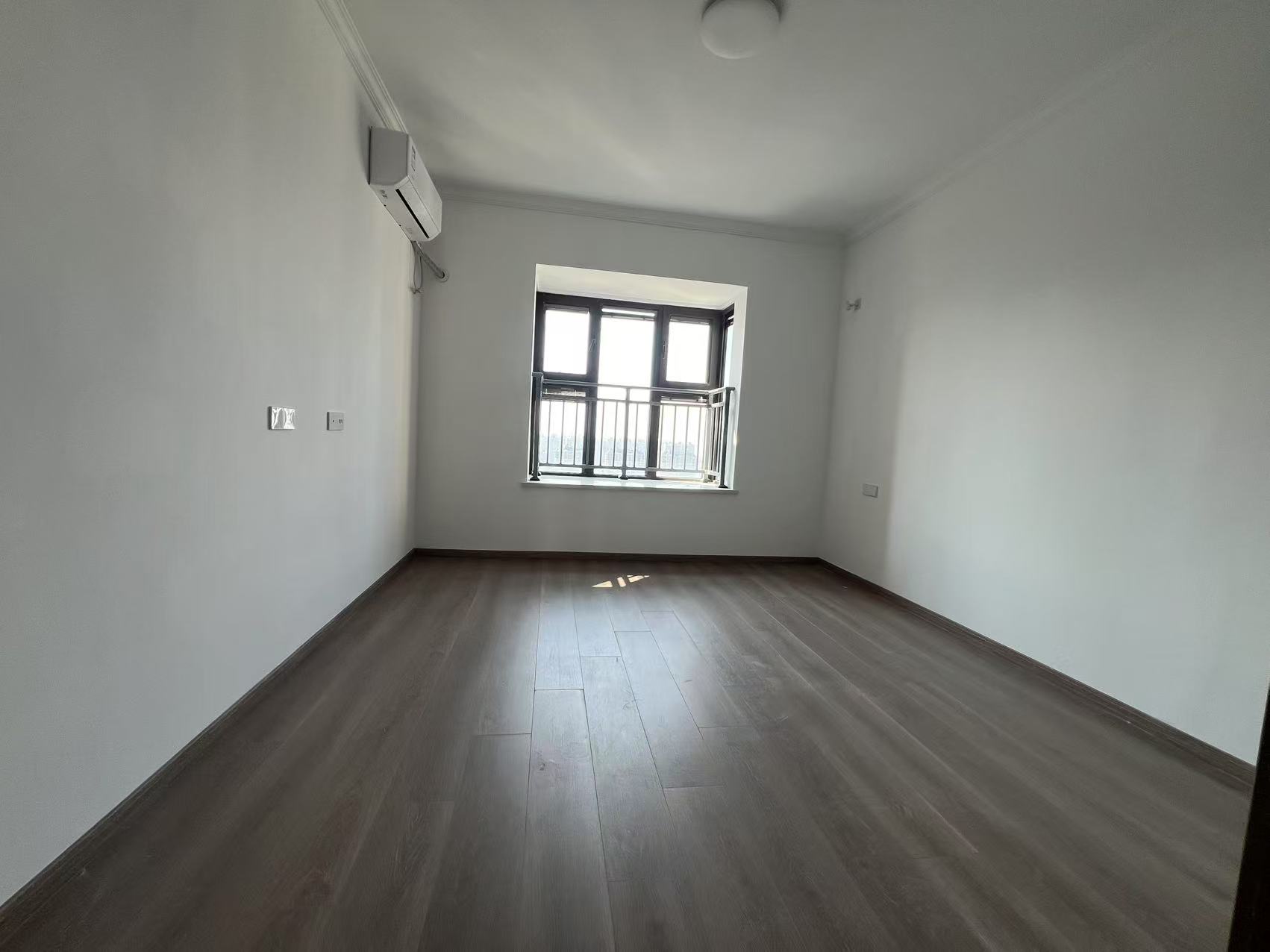 尚海湾 3室2厅2卫 140.72m&sup2;