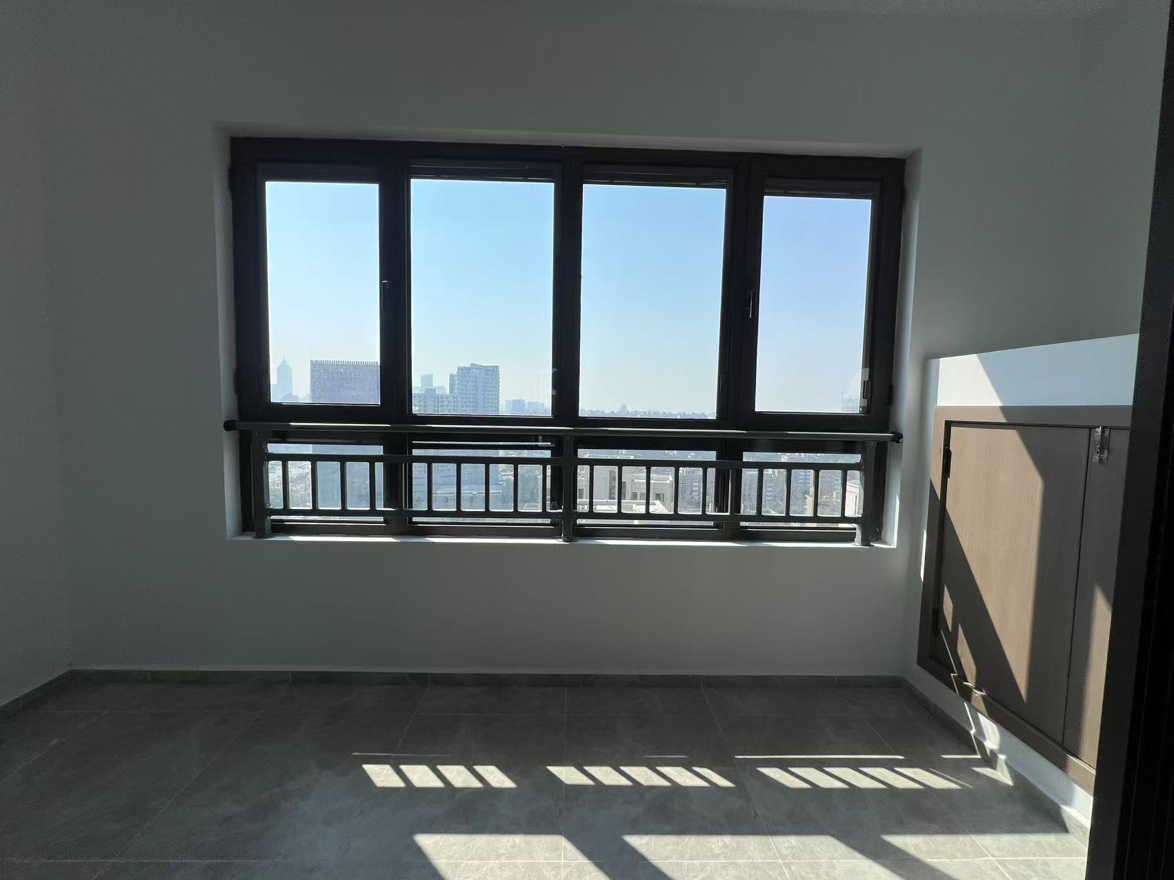 尚海湾 3室2厅2卫 140.72m&sup2;