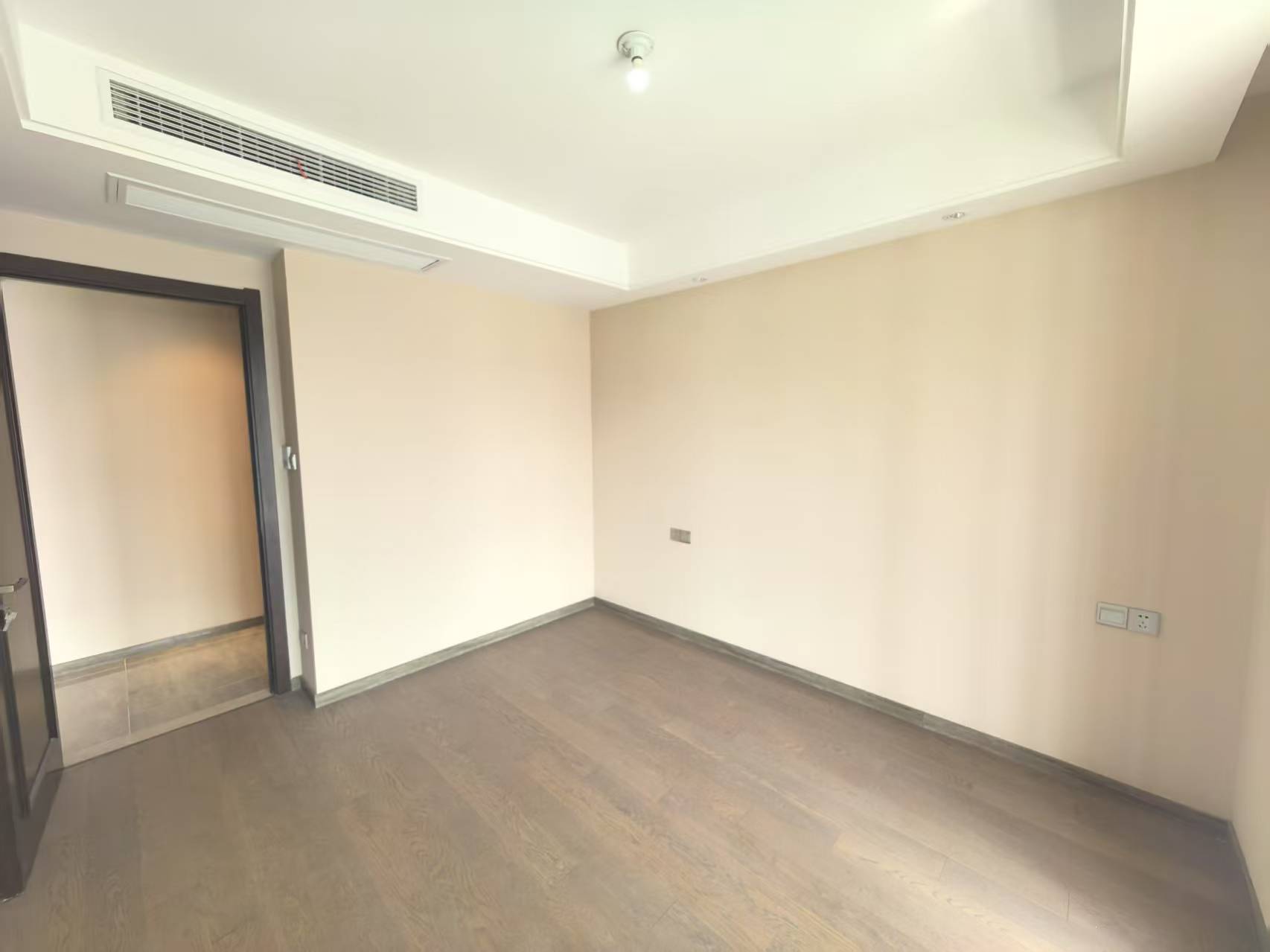 远创樾府 4室2厅2卫 132.00m&sup2;