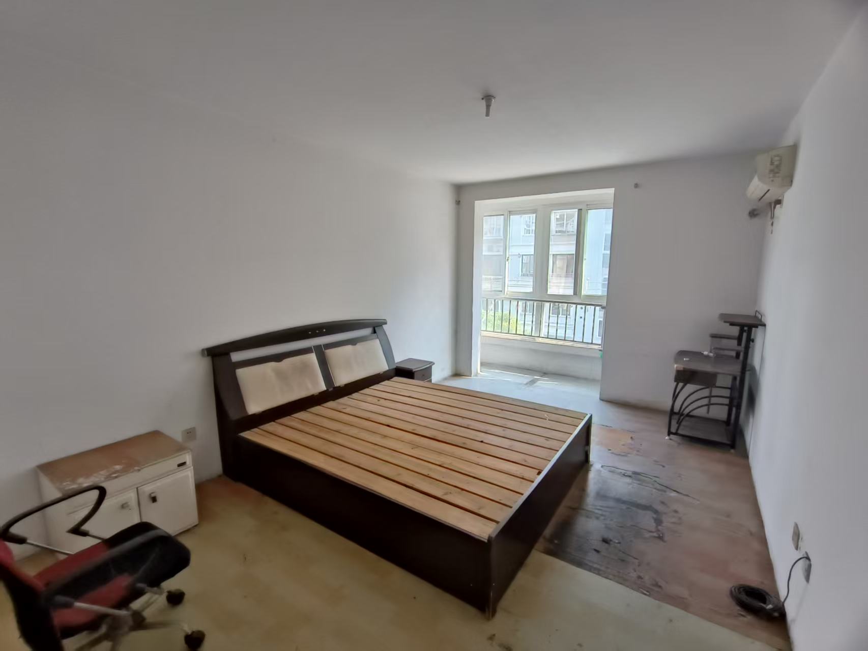 春晖花园 2室2厅1卫 98.80m&sup2;