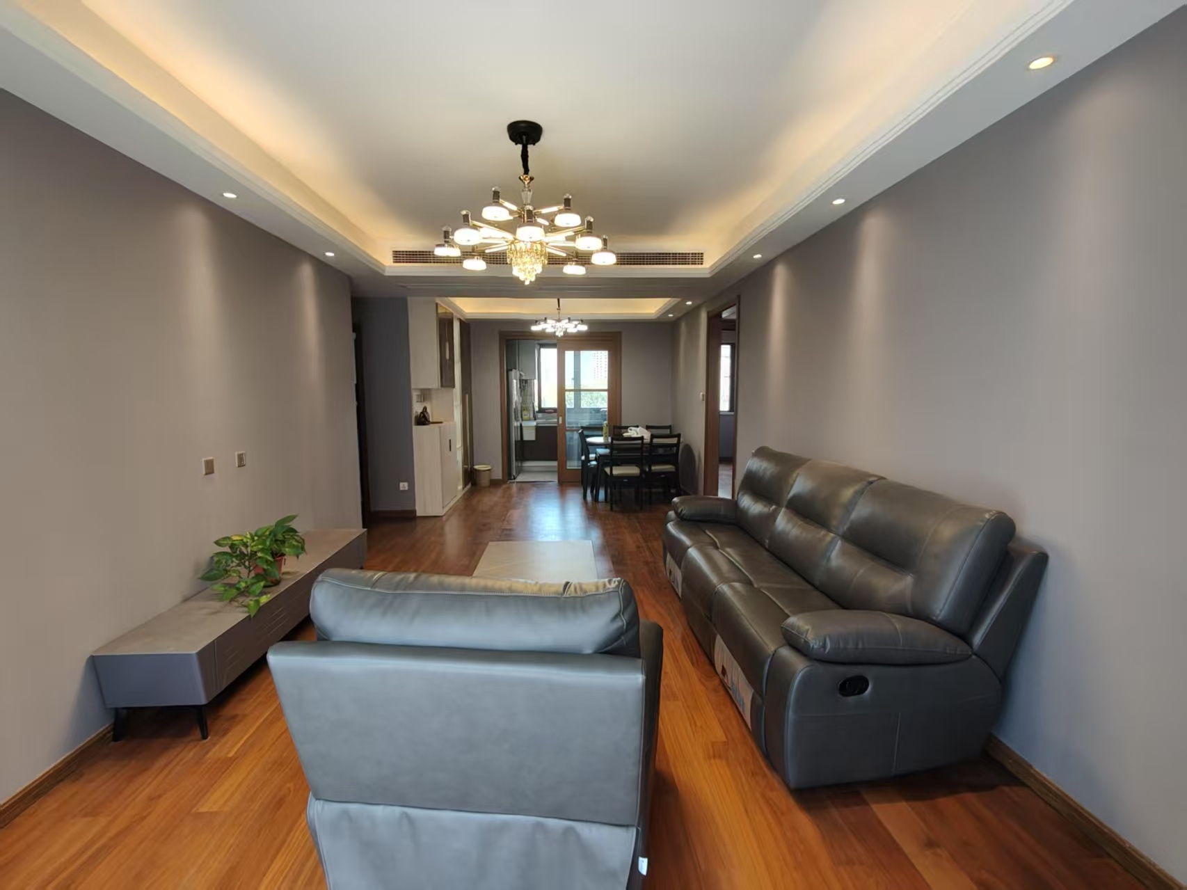 观澜台 3室2厅2卫 120m²