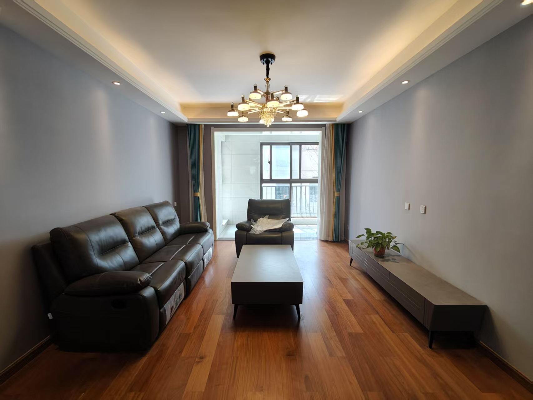 观澜台 3室2厅2卫 120m²