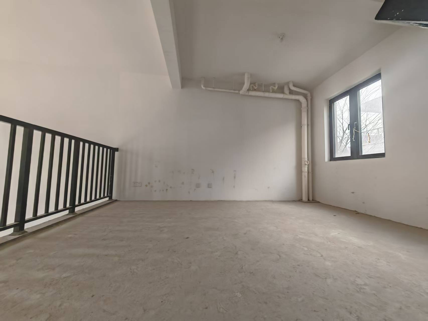 云樾东方 3室2厅2卫 243.13m²