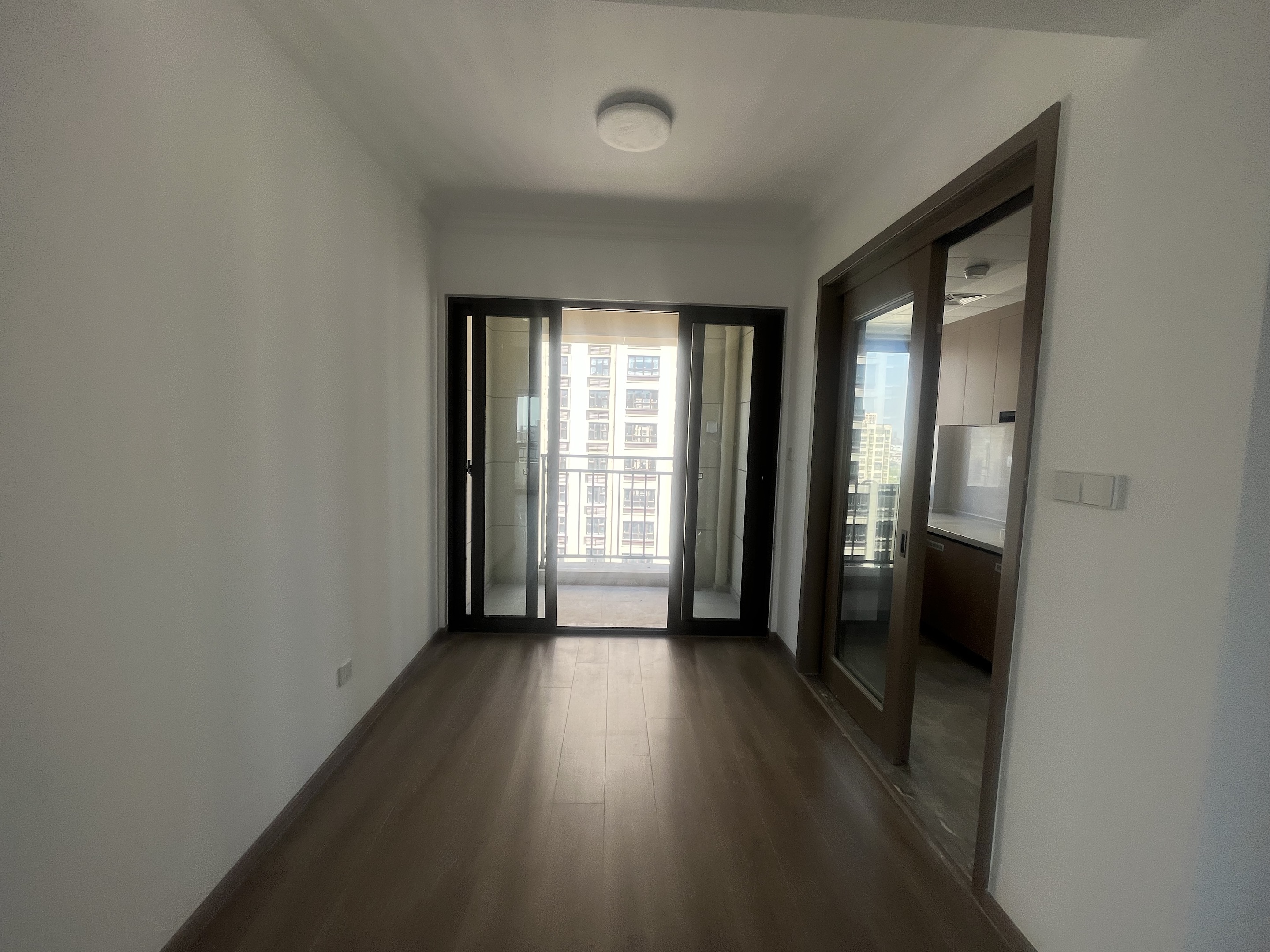 尚海湾 2室2厅2卫 108m²