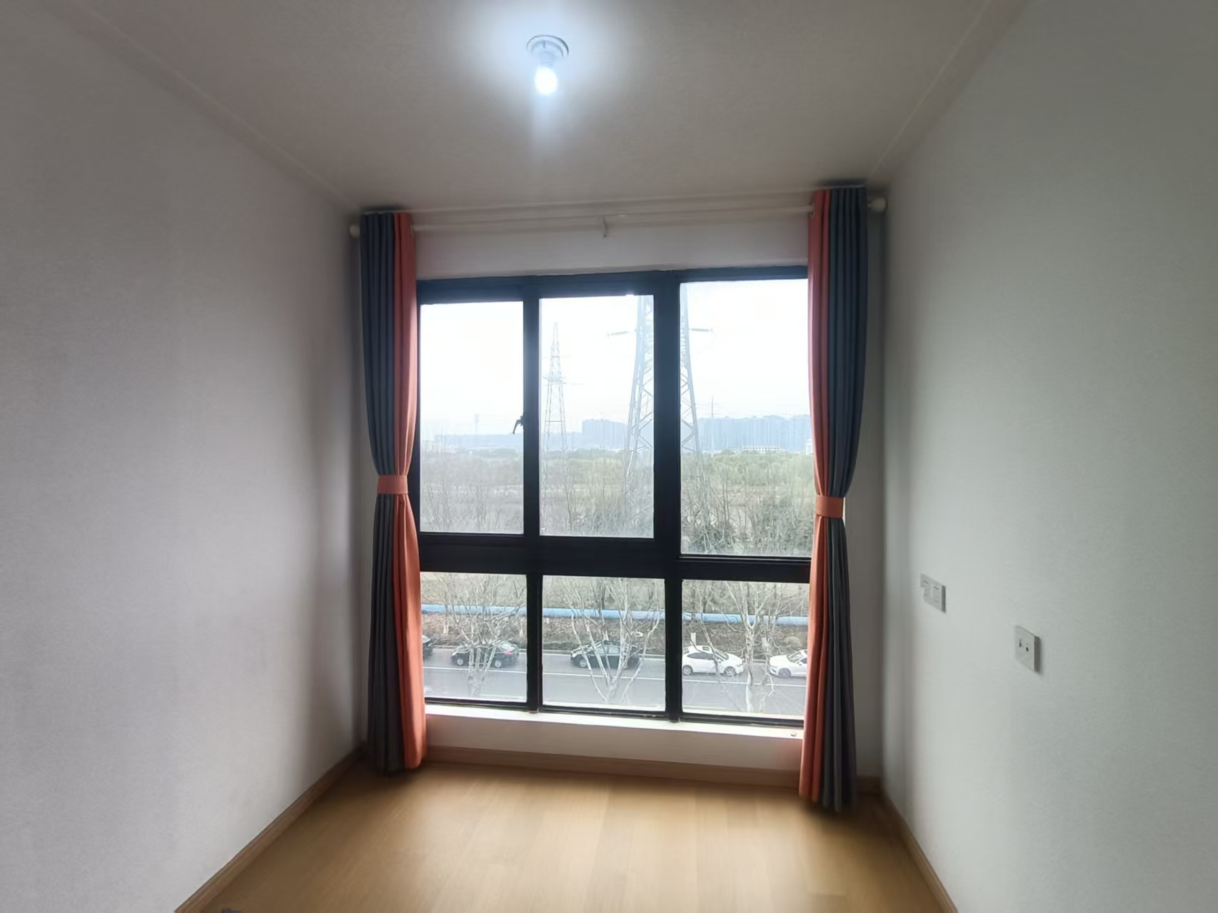 时光漫城 3室2厅1卫 125m²