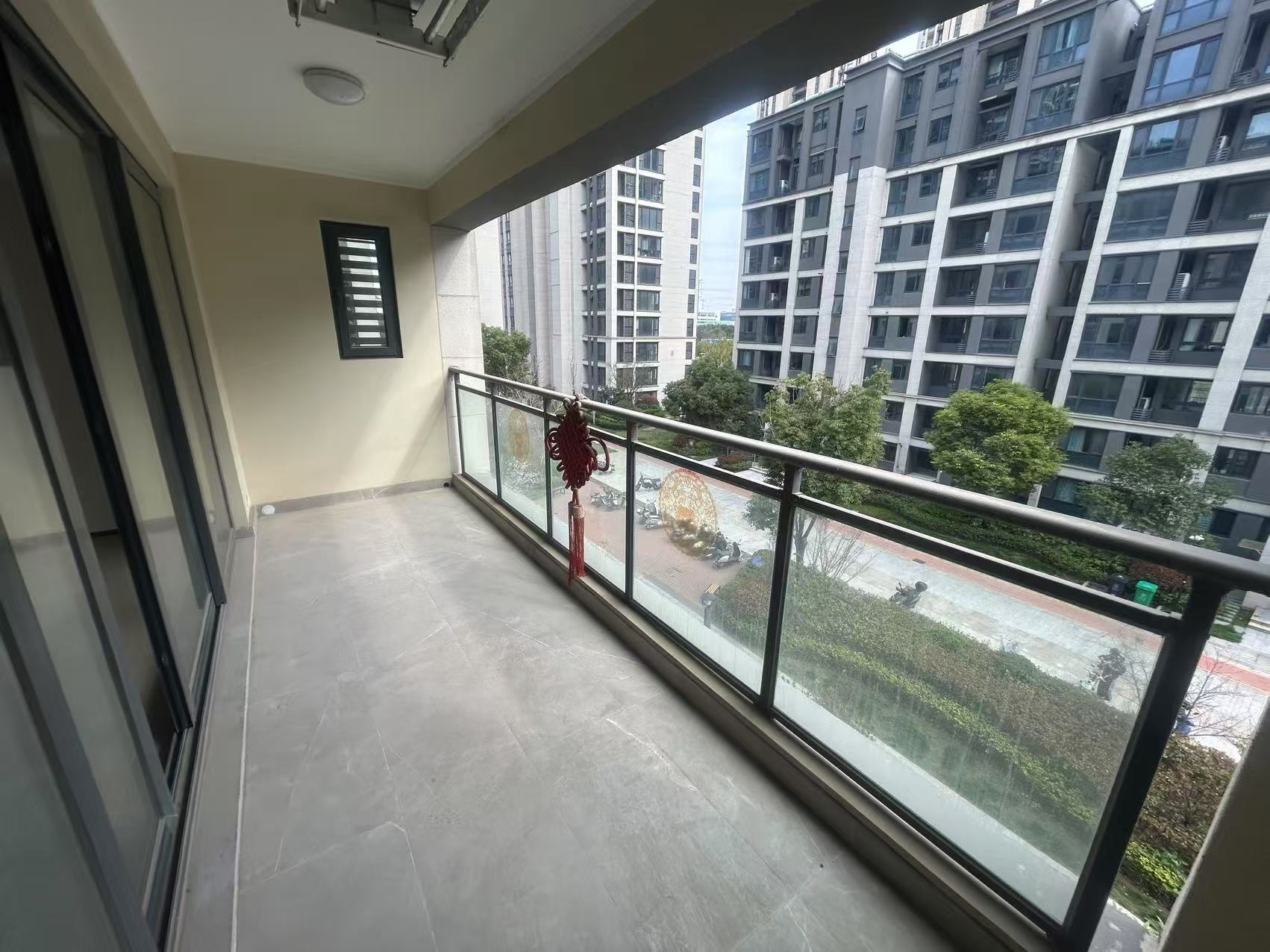 万科翡翠公园 4室2厅2卫 134.88m&sup2;