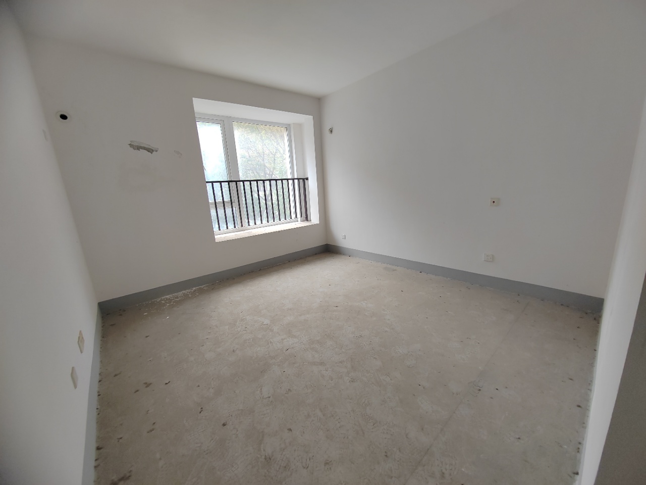 世茂公元 4室2厅2卫 142.4m&sup2;