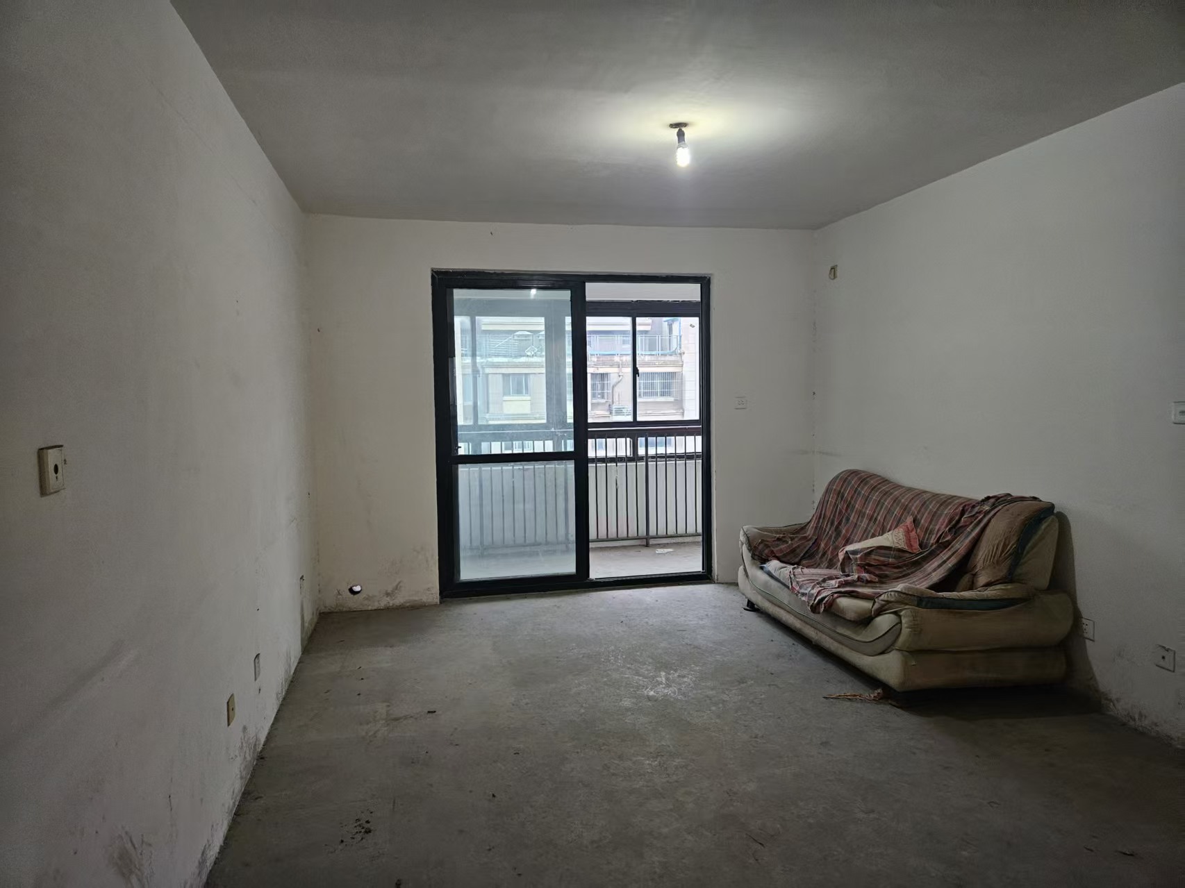 星月花园 3室2厅2卫 138m&sup2;