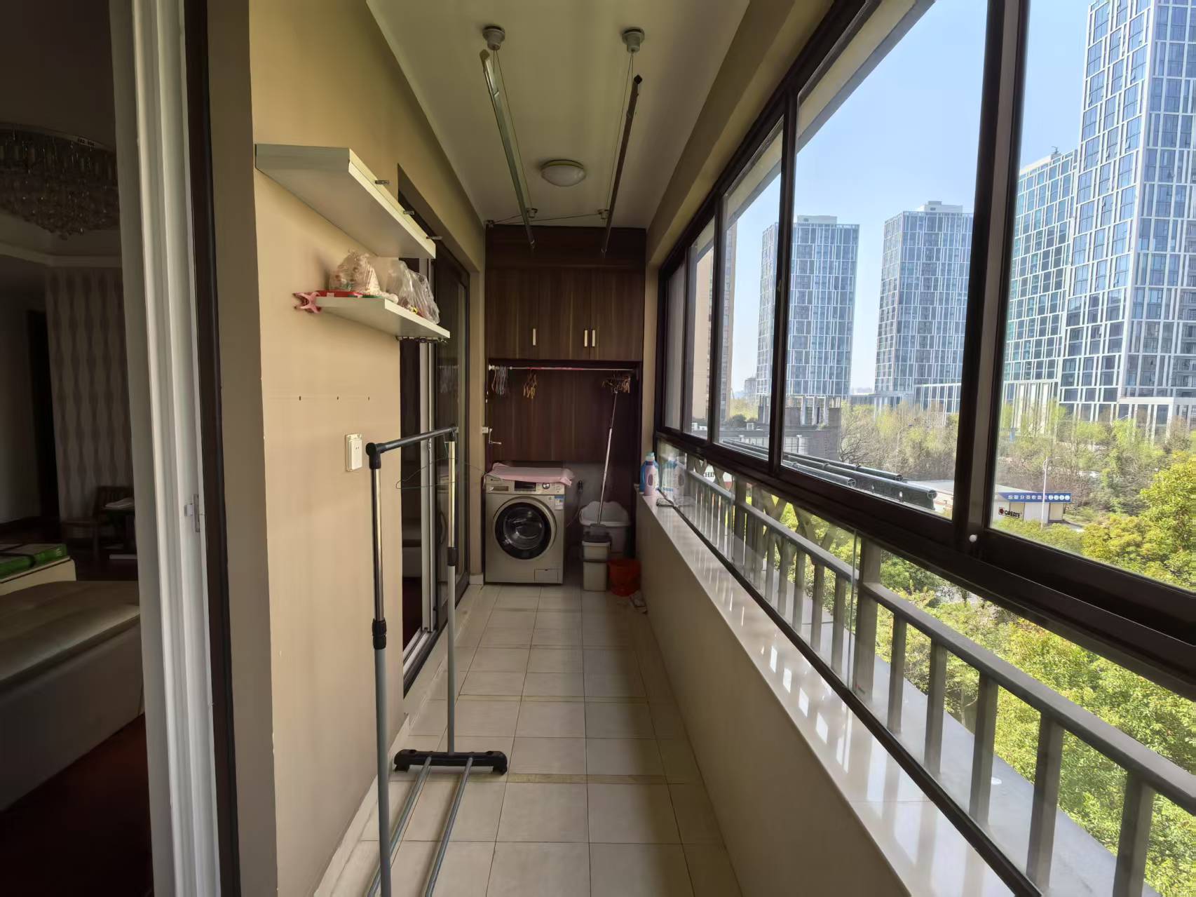 万科金域蓝湾 3室2厅2卫 130m&sup2;