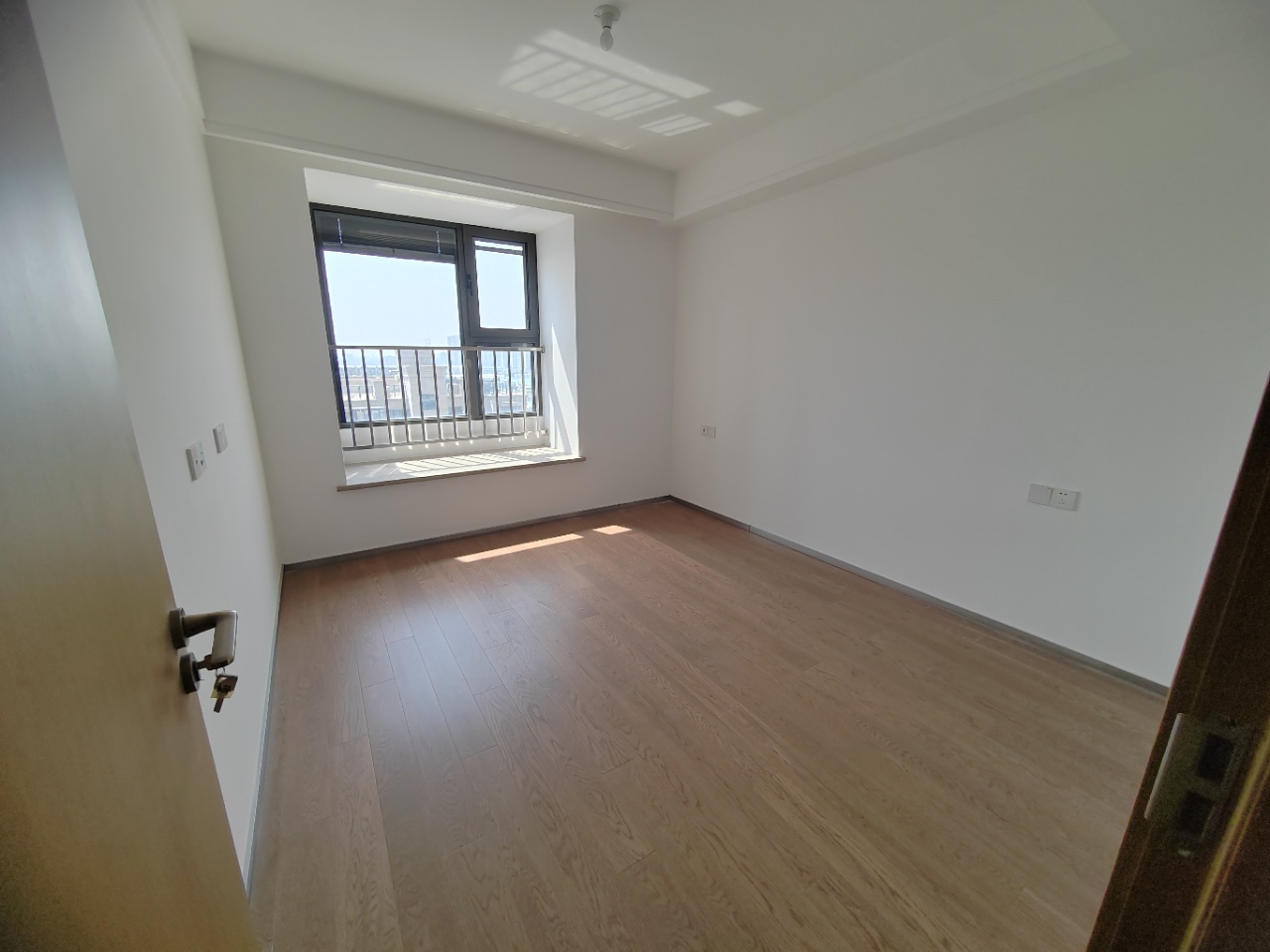 远创宸樾 3室2厅1卫 98.91m&sup2;
