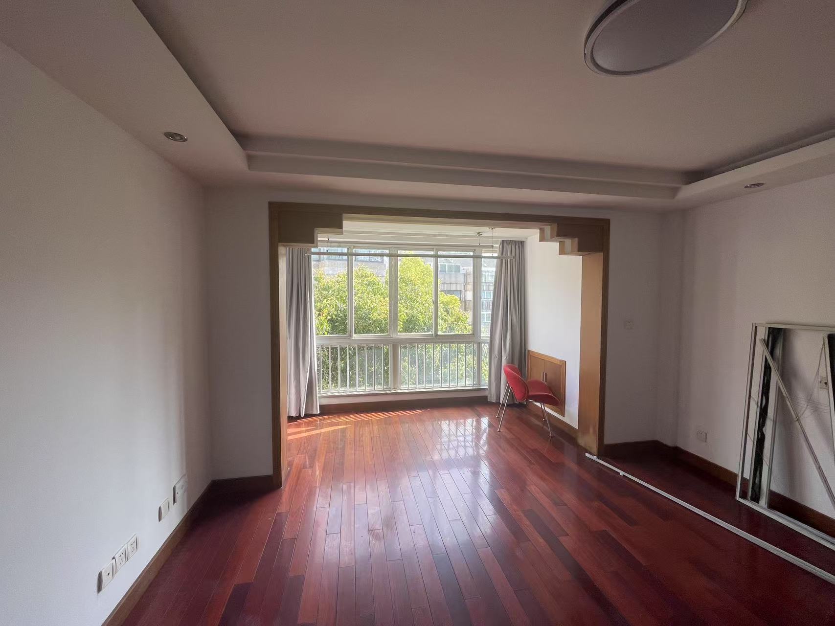 亚太苑 1室厅卫 206m&sup2;