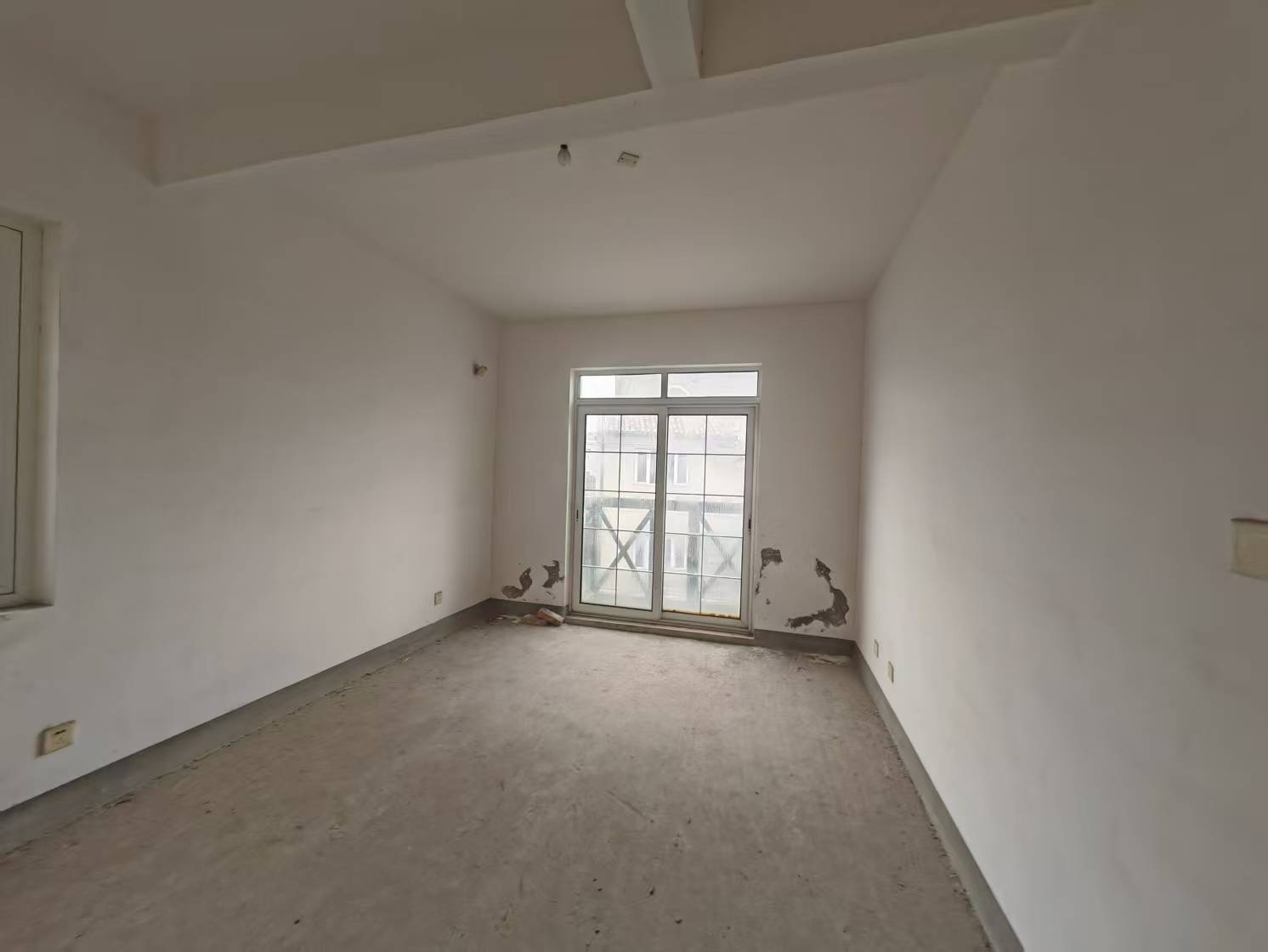 优山美地花园南区 5室2厅3卫 310.00m&sup2;