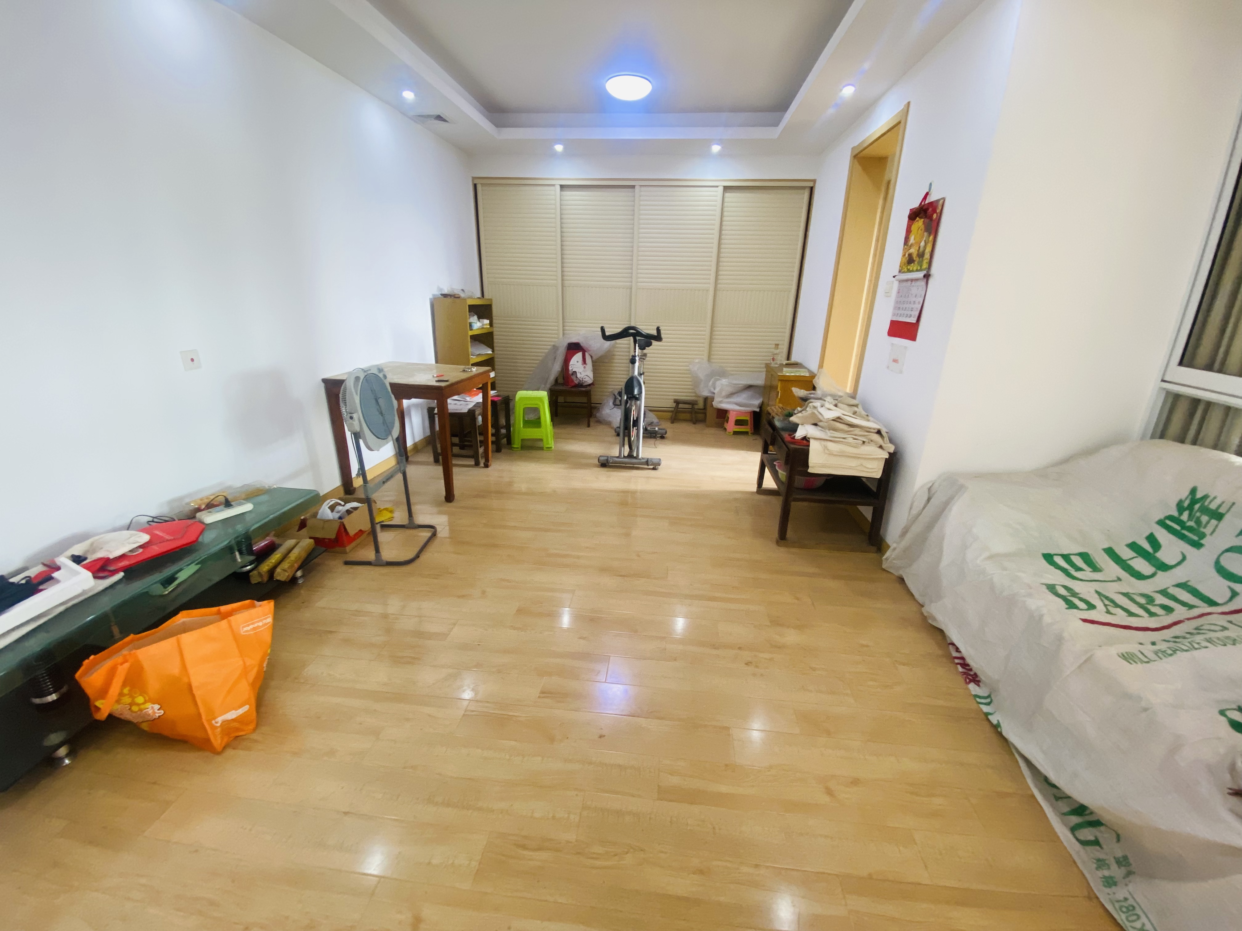 裕豐廣場 2室1厅1卫 111.88m²