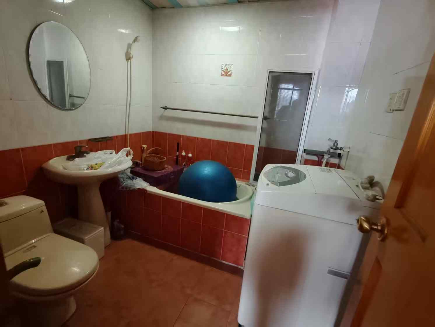 朝晖花园 3室2厅2卫 122.57m&sup2;