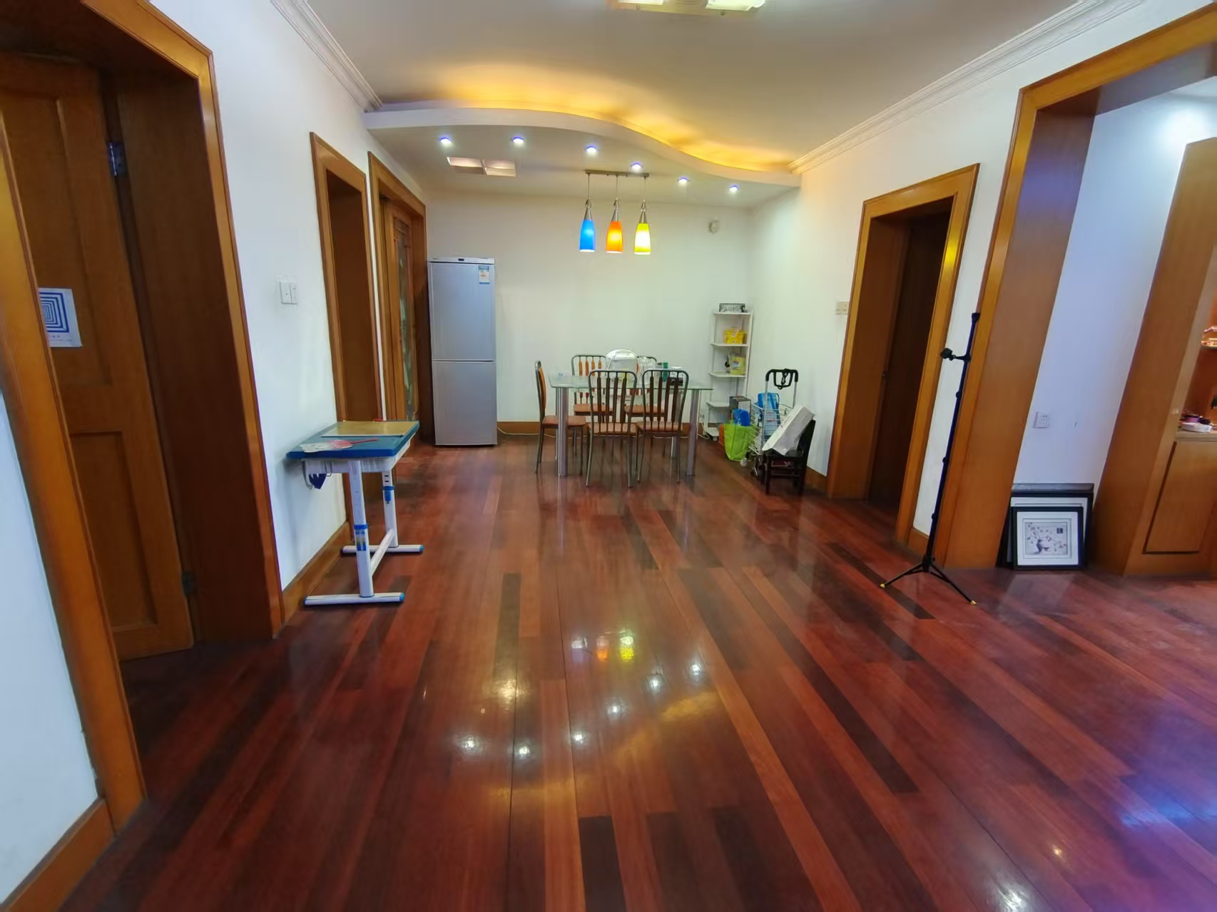 朝晖花园 3室2厅2卫 122.57m²