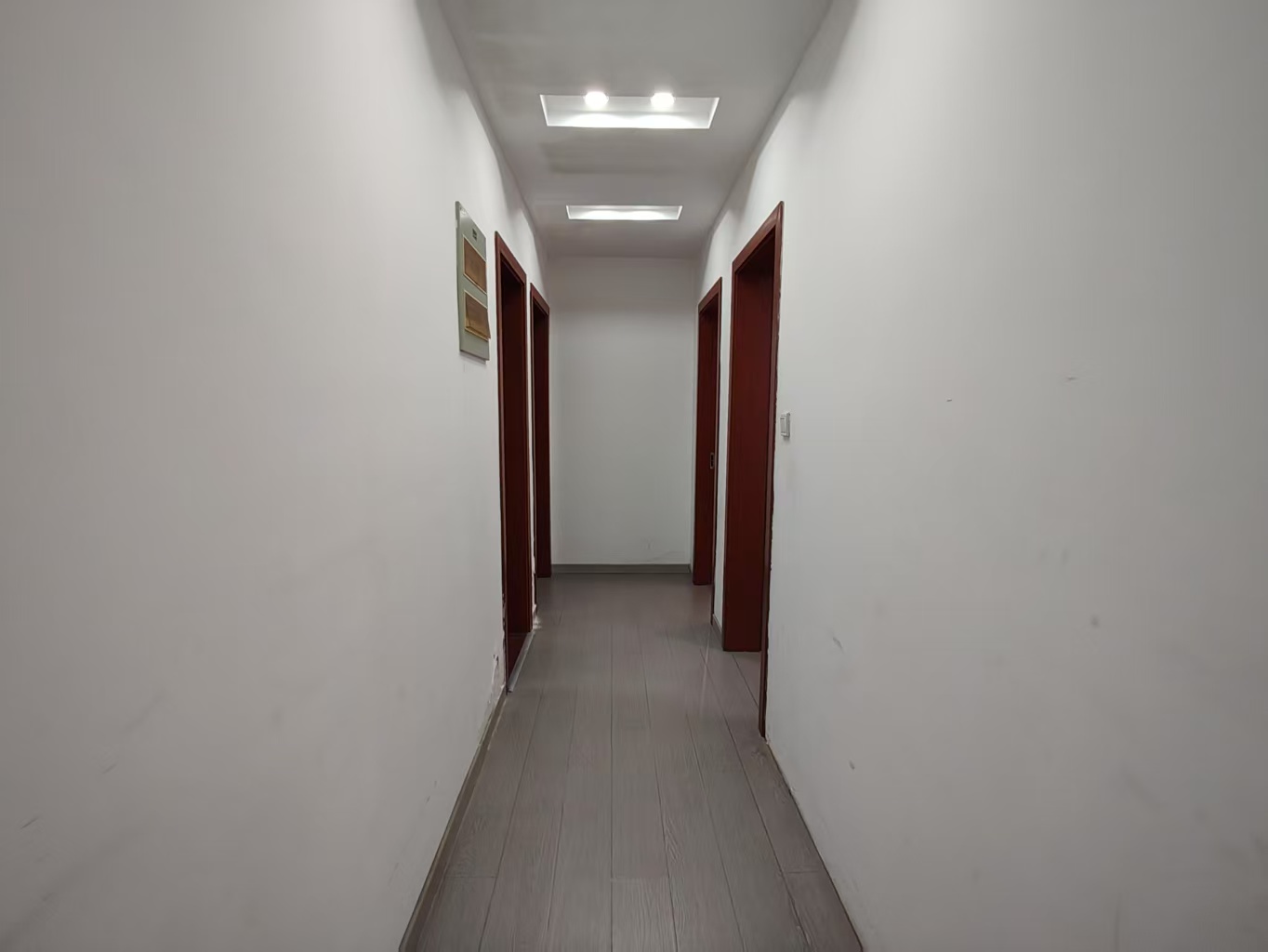 水榭花都 3室2厅2卫 150m&sup2;