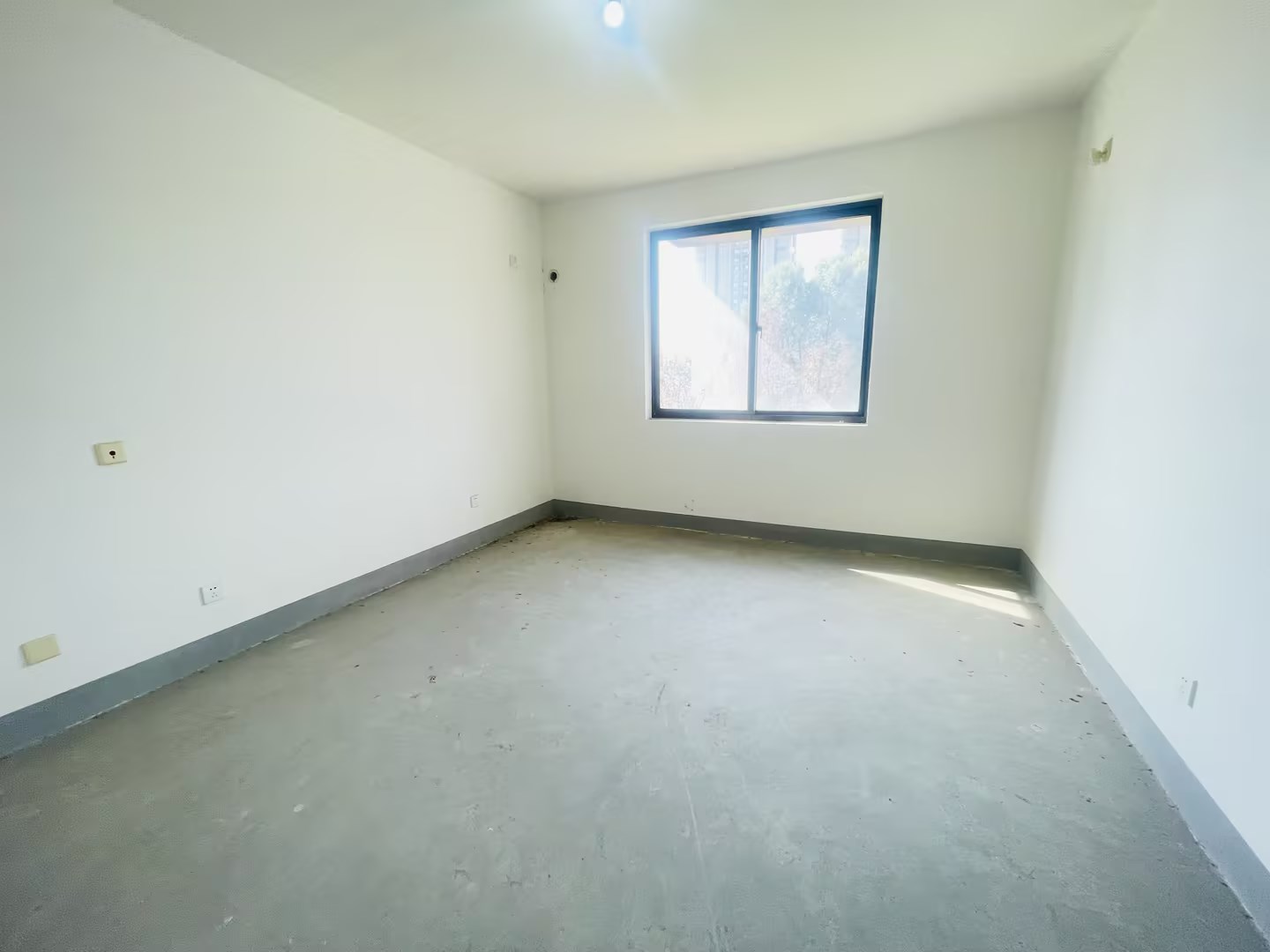 观河华府 2室2厅1卫 102m&sup2;