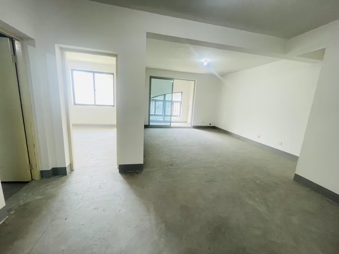 观河华府 2室2厅1卫 102m&sup2;