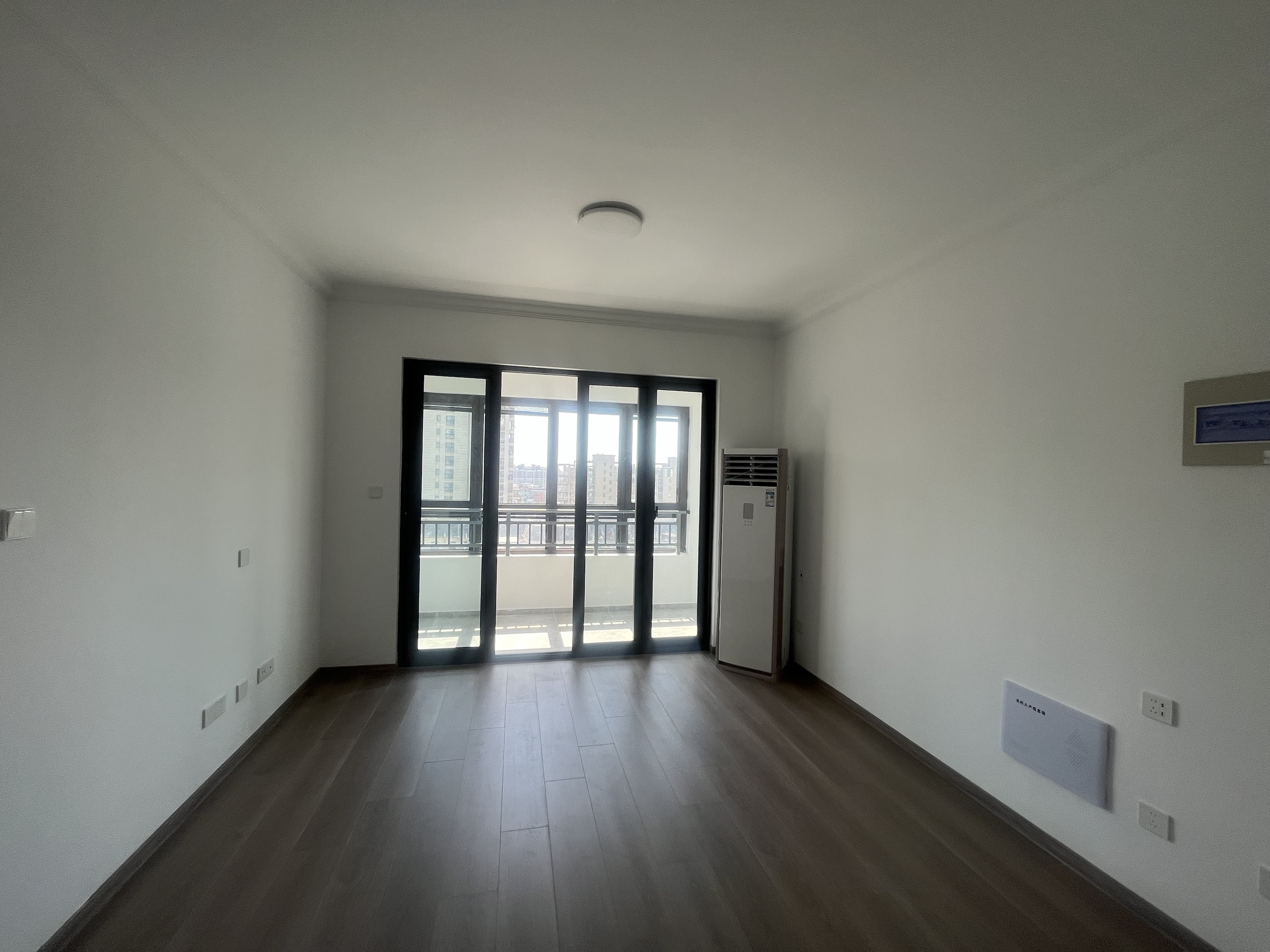 尚海湾 2室2厅1卫 84m²