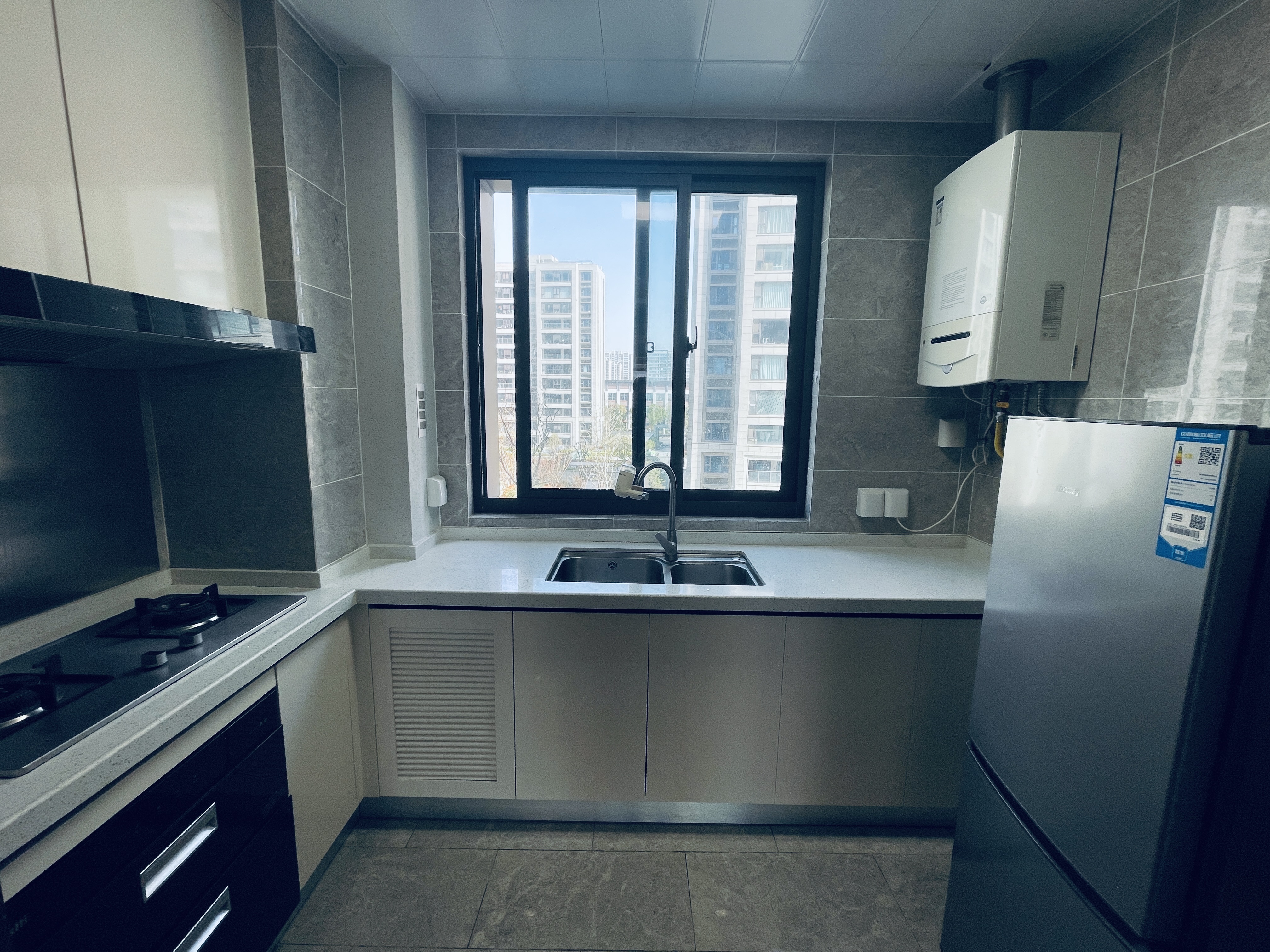 远创东樾 4室2厅2卫 140m&sup2;
