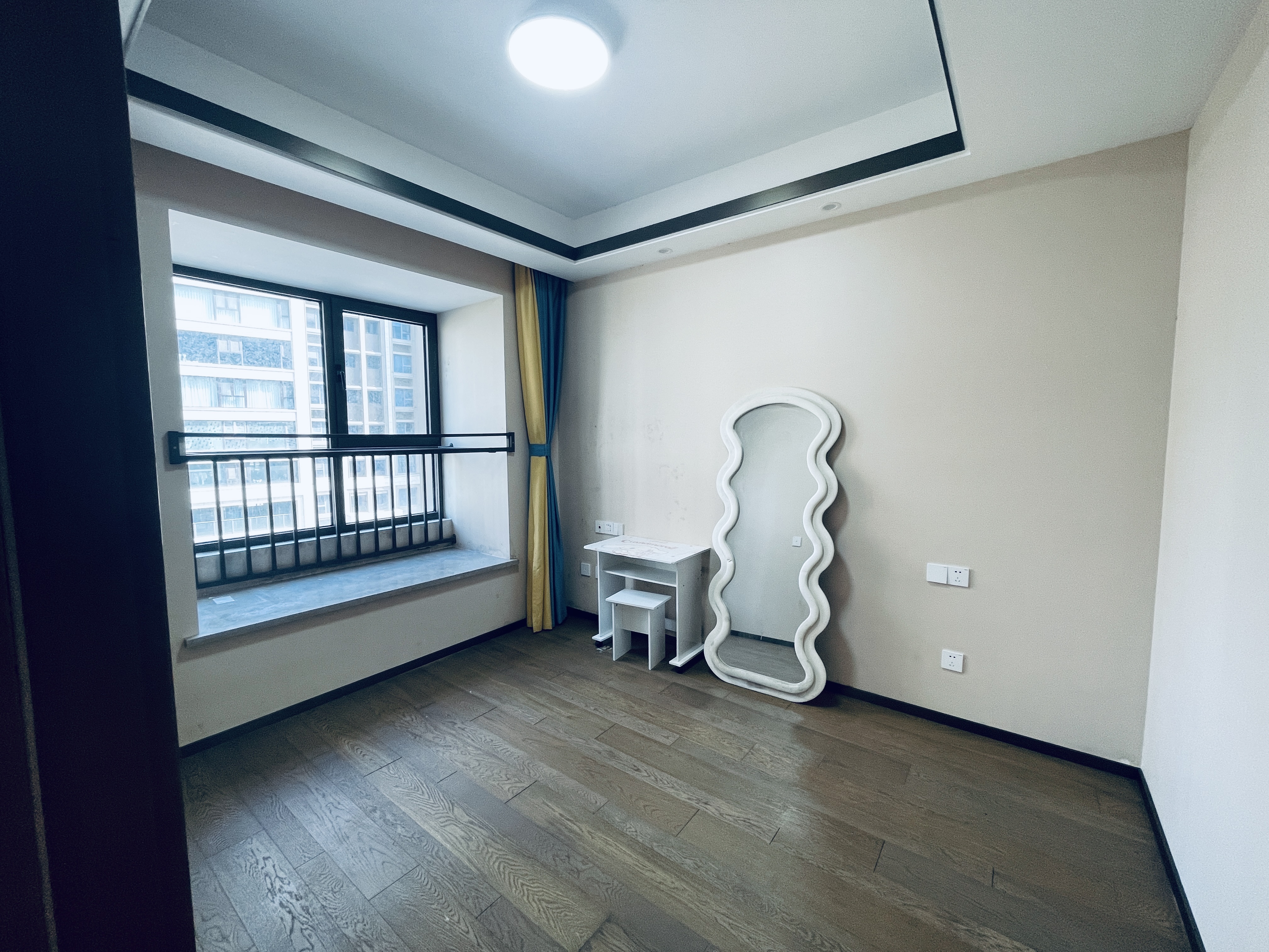 远创东樾 4室2厅2卫 140m&sup2;