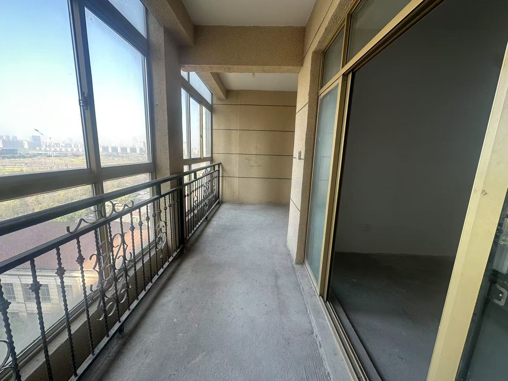 恒盛豪庭 3室2厅1卫 132m&sup2;