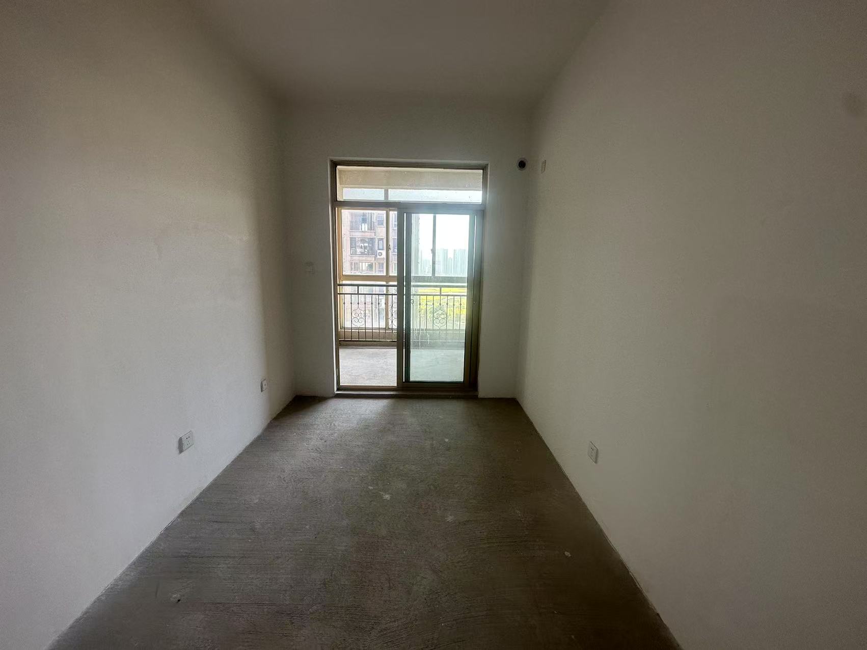 恒盛豪庭 3室2厅1卫 132m&sup2;