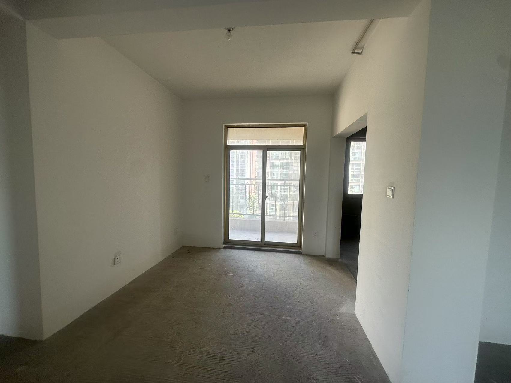 恒盛豪庭 3室2厅1卫 132m&sup2;