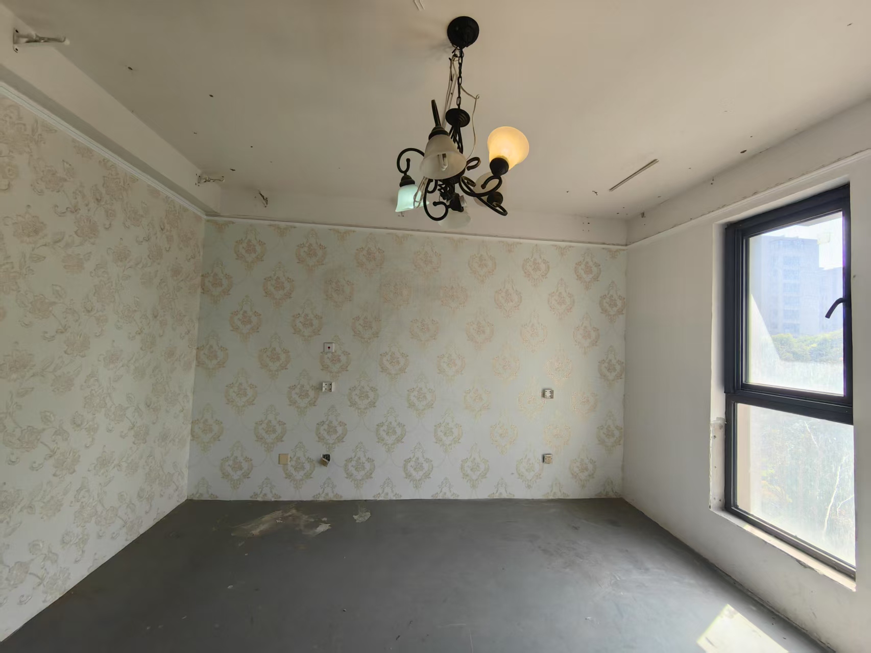 中港城世家 4室2厅2卫 189m&sup2;