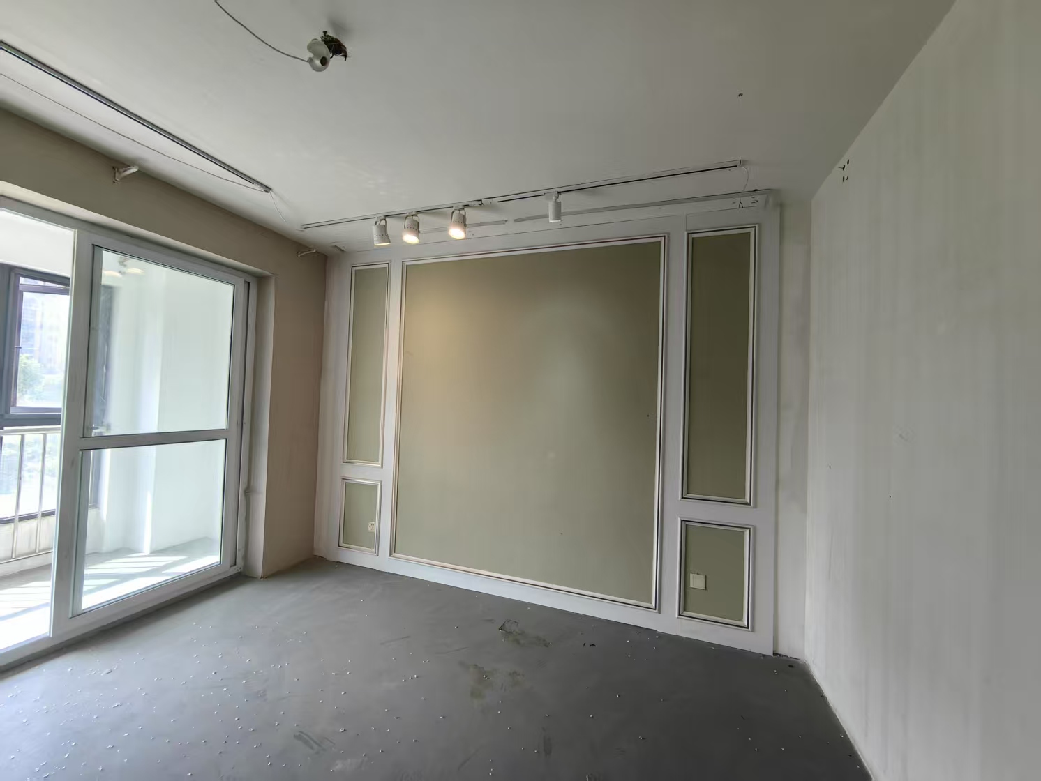中港城世家 4室2厅2卫 189m&sup2;
