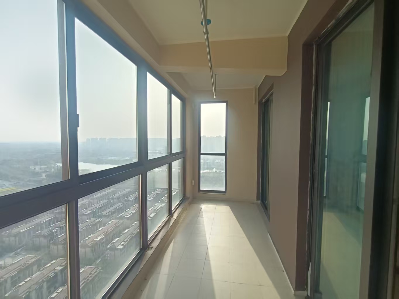 绿地新里城 3室2厅2卫 115.76m&sup2;