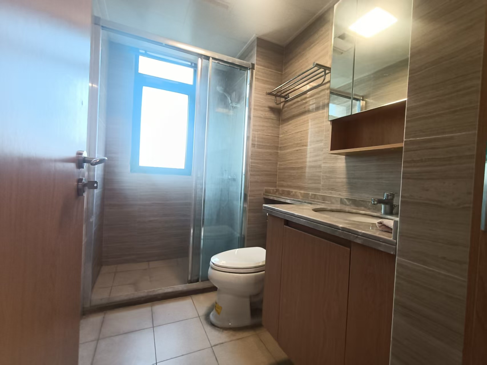 绿地新里城 3室2厅2卫 115.76m&sup2;