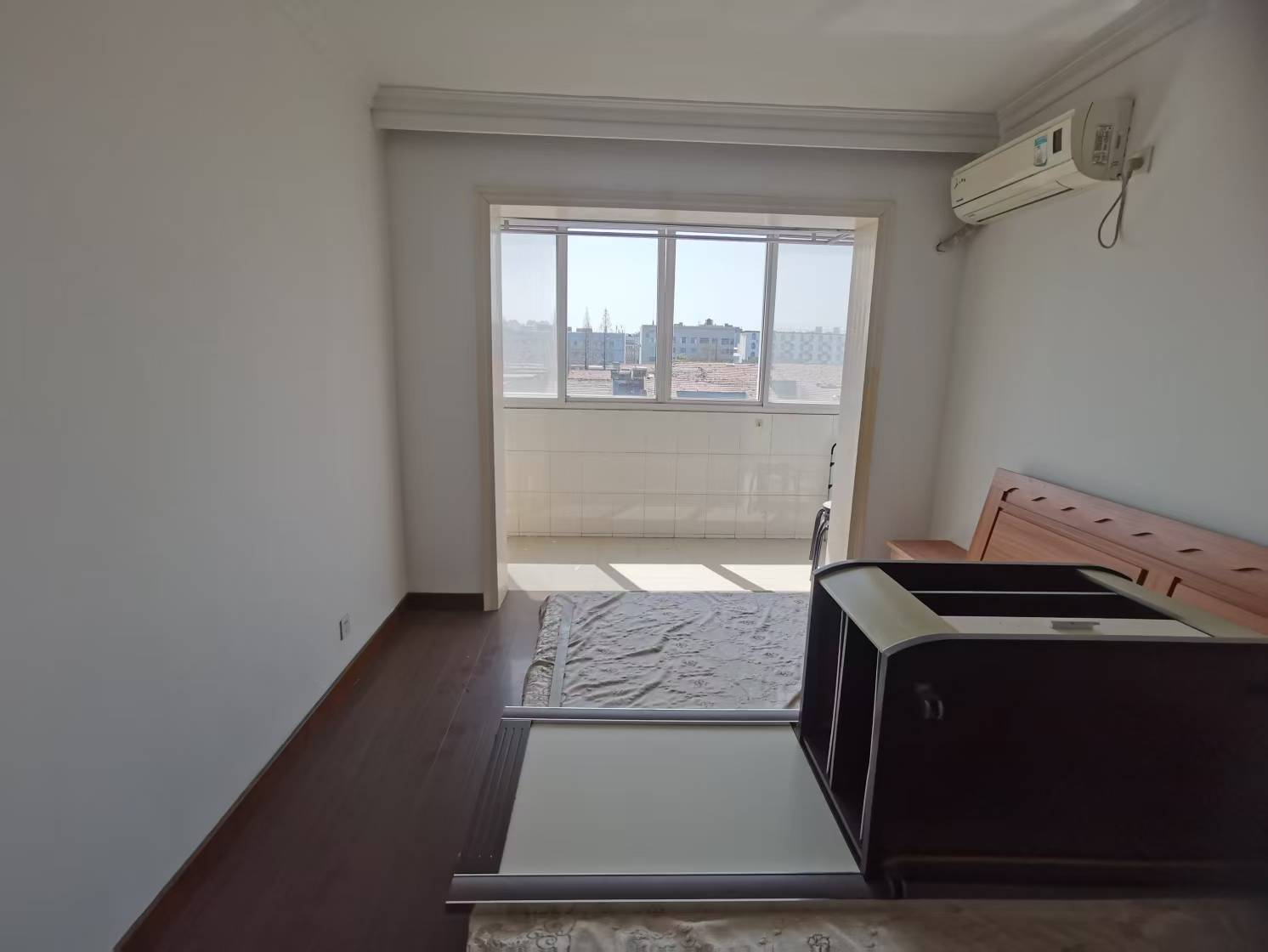 莘园路新村 3室1厅1卫 101.5m&sup2;