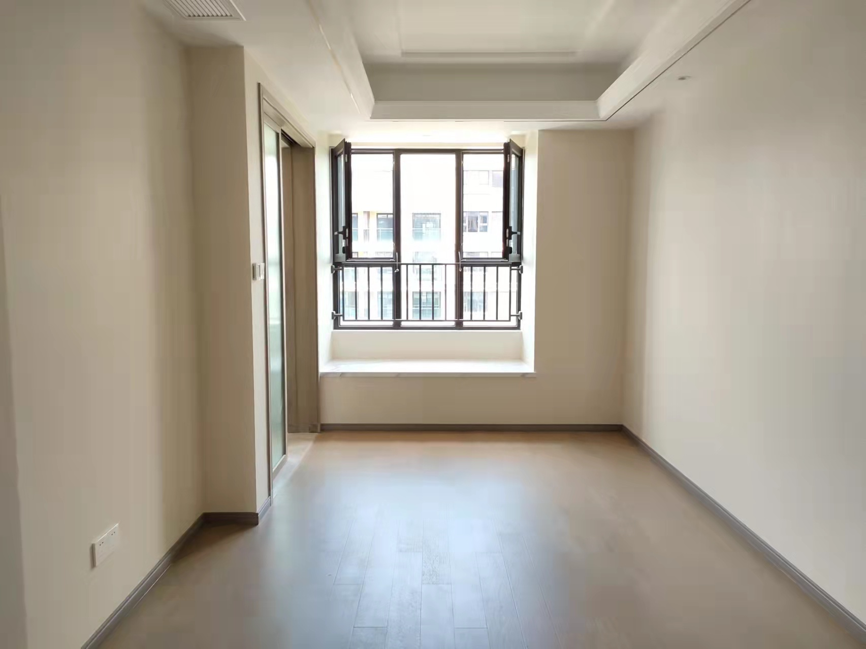 绿城·诚园 3室2厅2卫 131m²