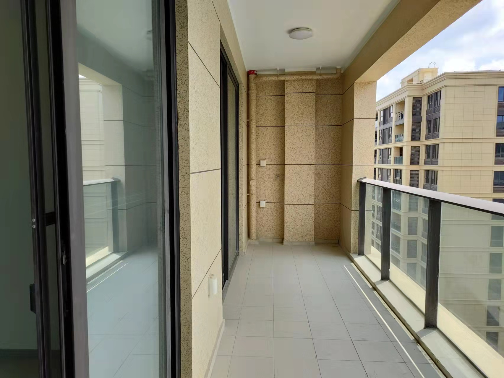 绿城&middot;诚园 3室2厅2卫 132.00m&sup2;
