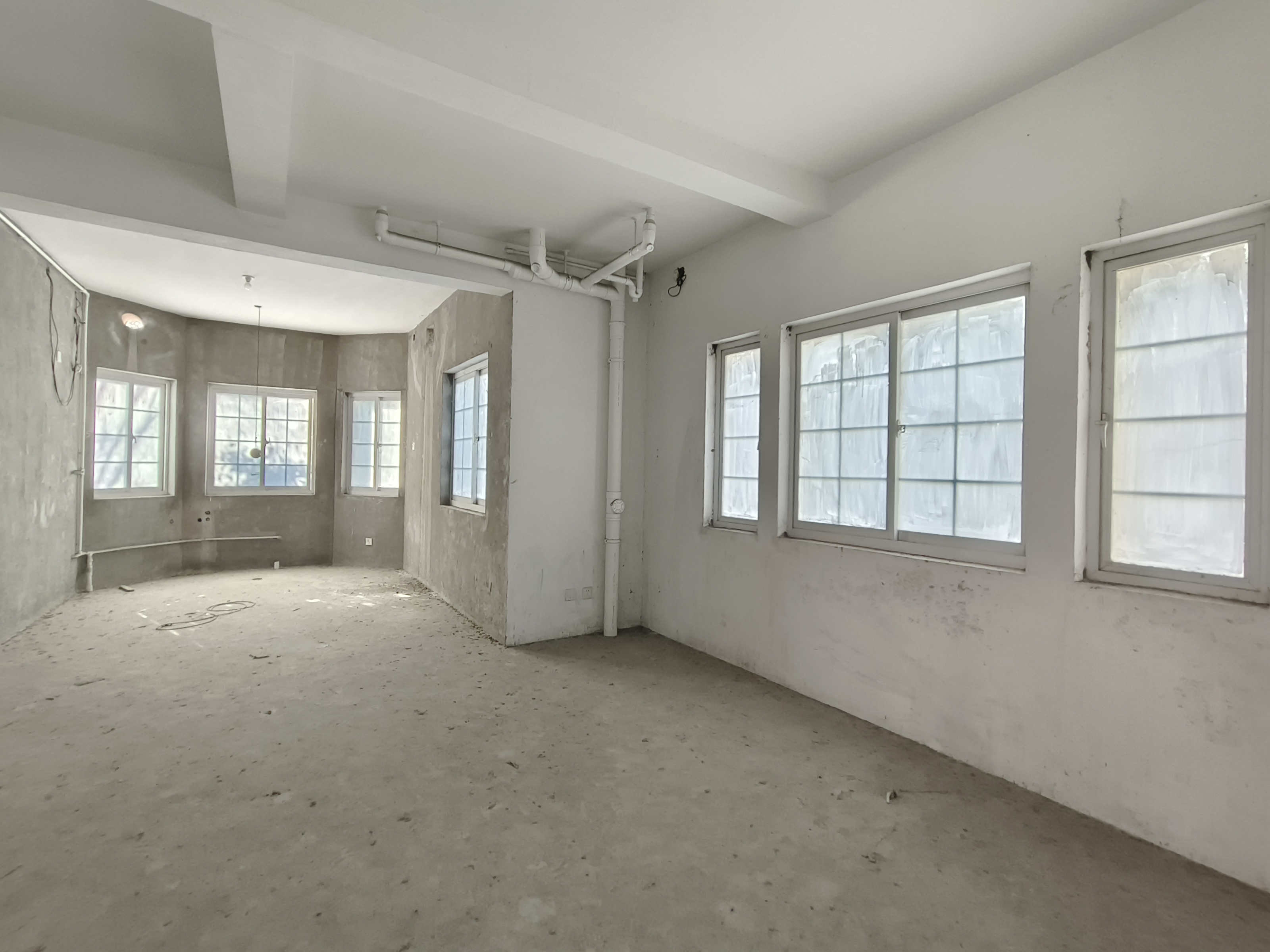东郊庄园 5室2厅3卫 417m²