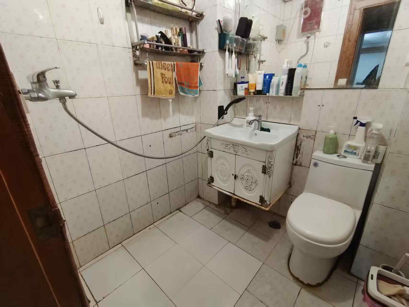 华侨花苑 3室1厅2卫 125.00m&sup2;
