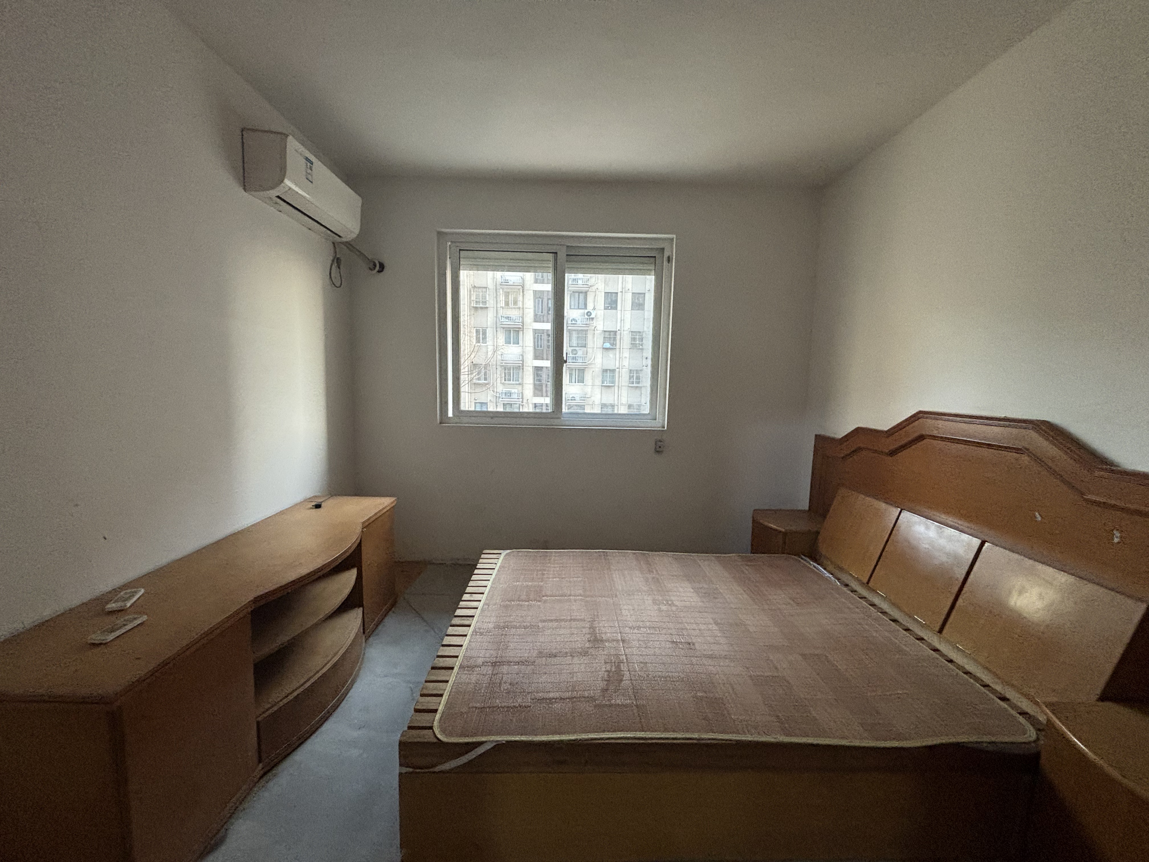 银河家园 2室2厅1卫 94m&sup2;