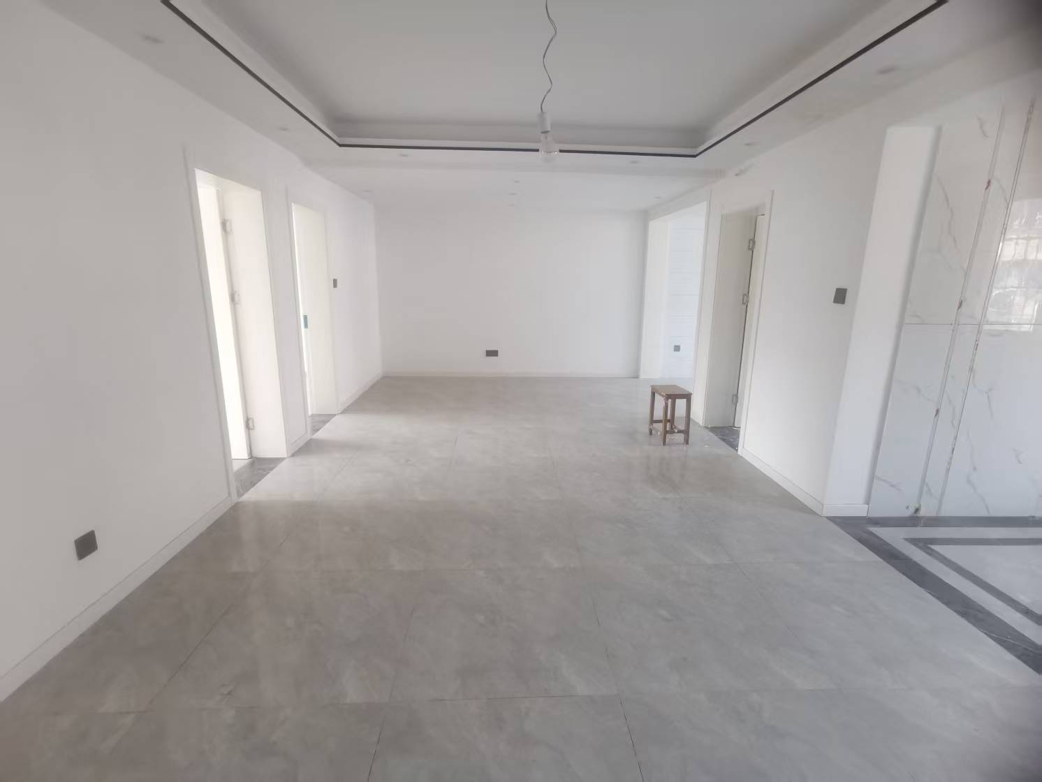百花军宅苑 3室1厅1卫 135.42m²