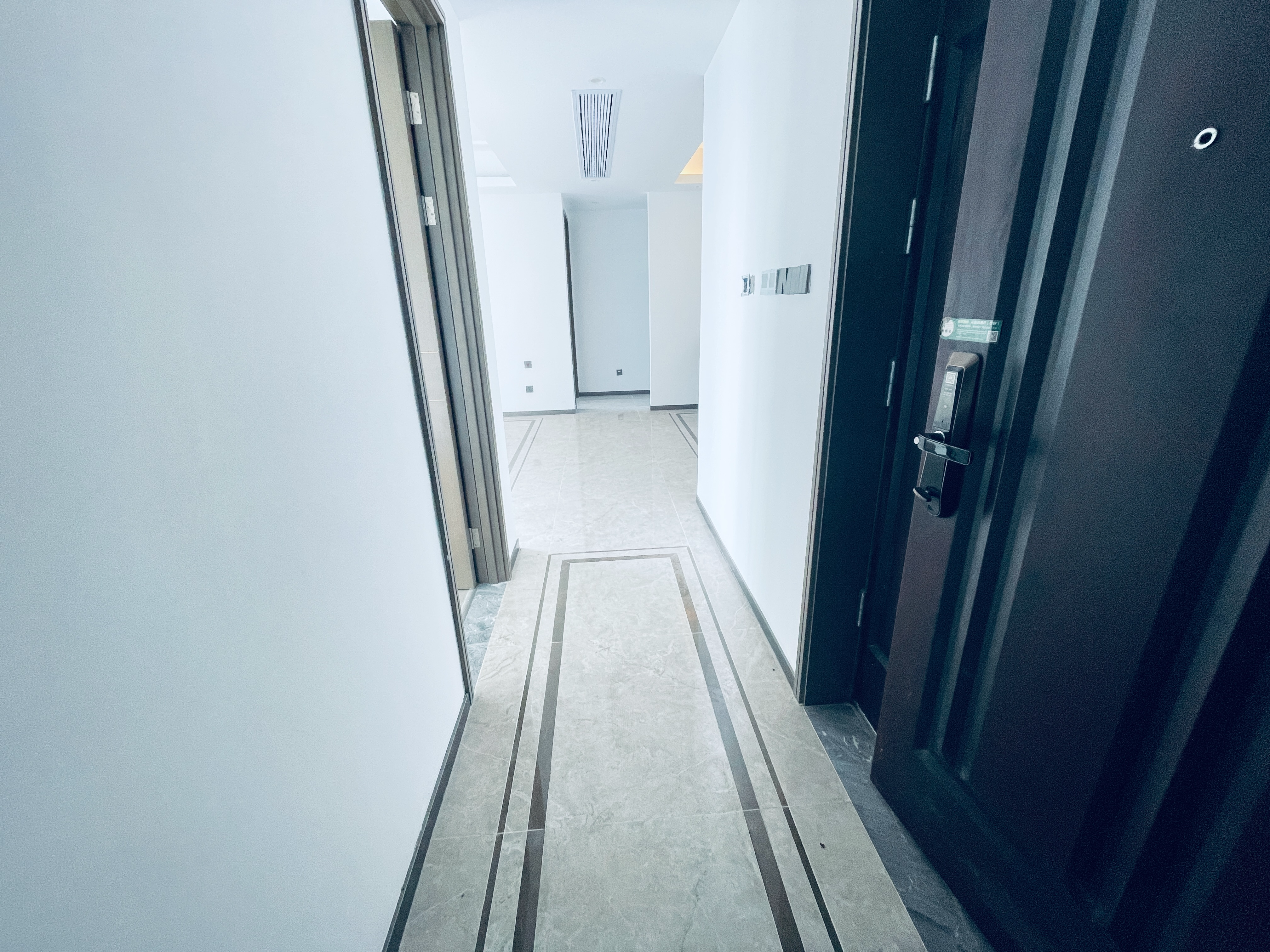 都会沁园 3室2厅2卫 123.17m²