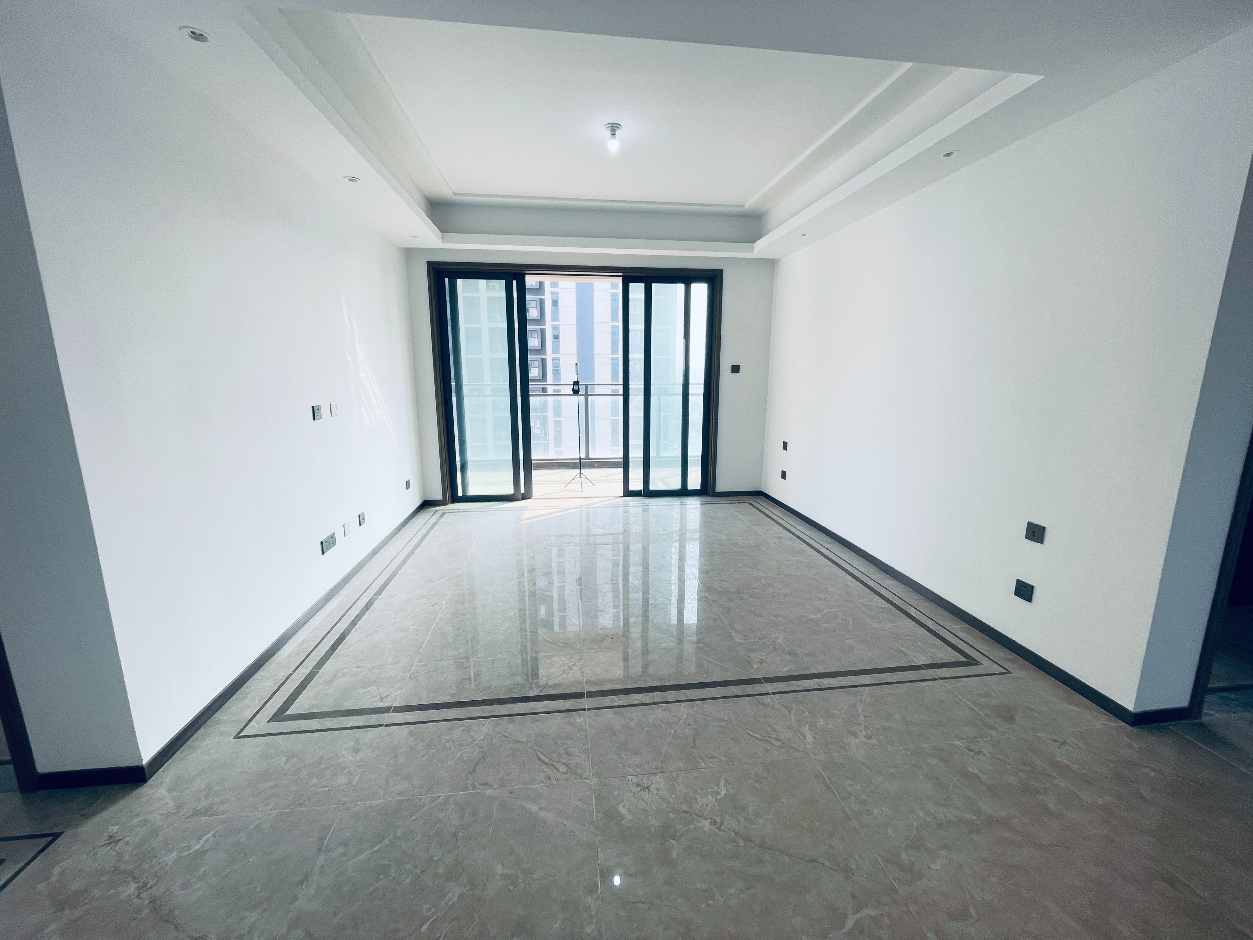 都会沁园 3室2厅2卫 123.17m&sup2;