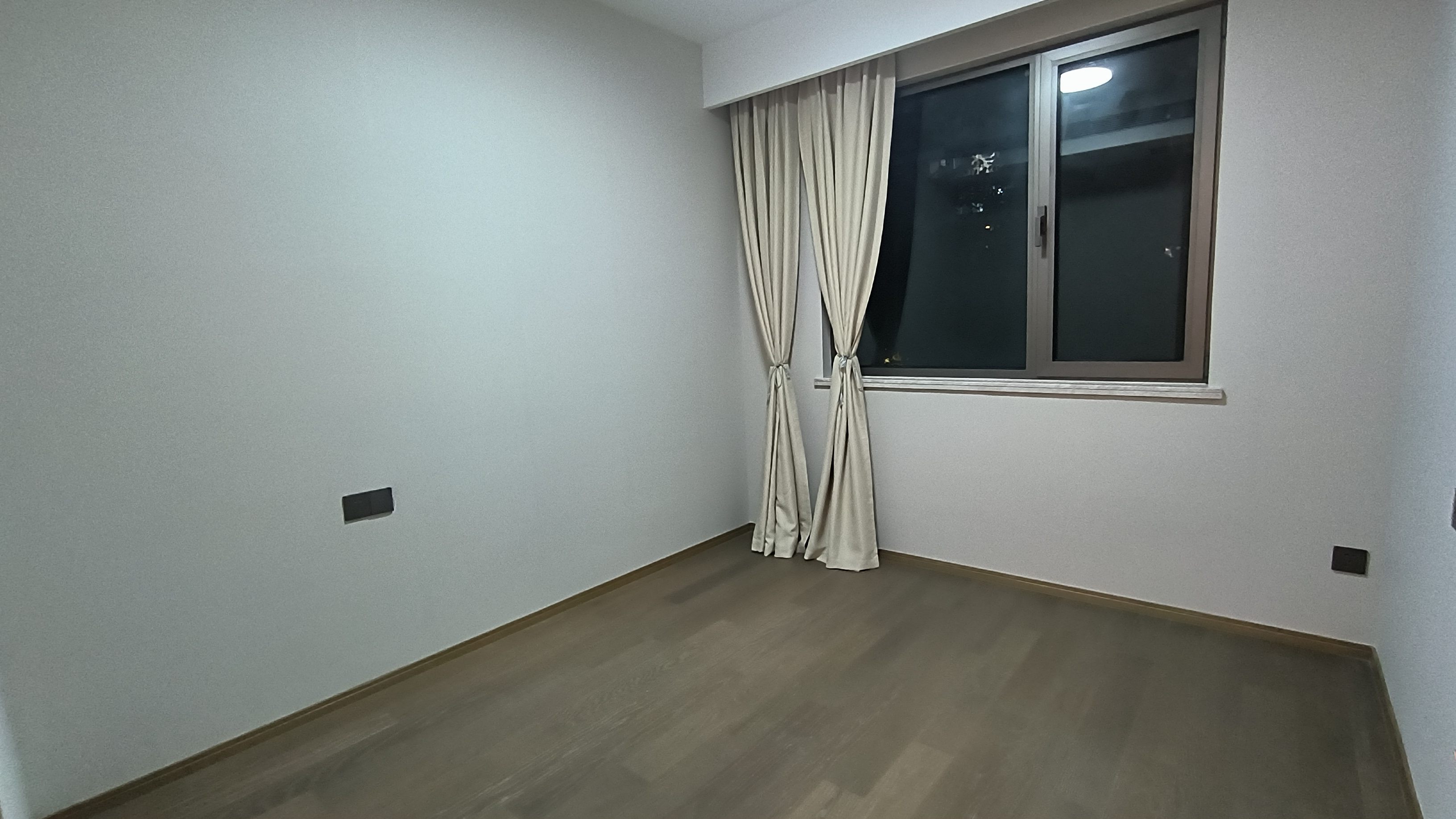 仁恒公园世纪 4室2厅2卫 135m&sup2;